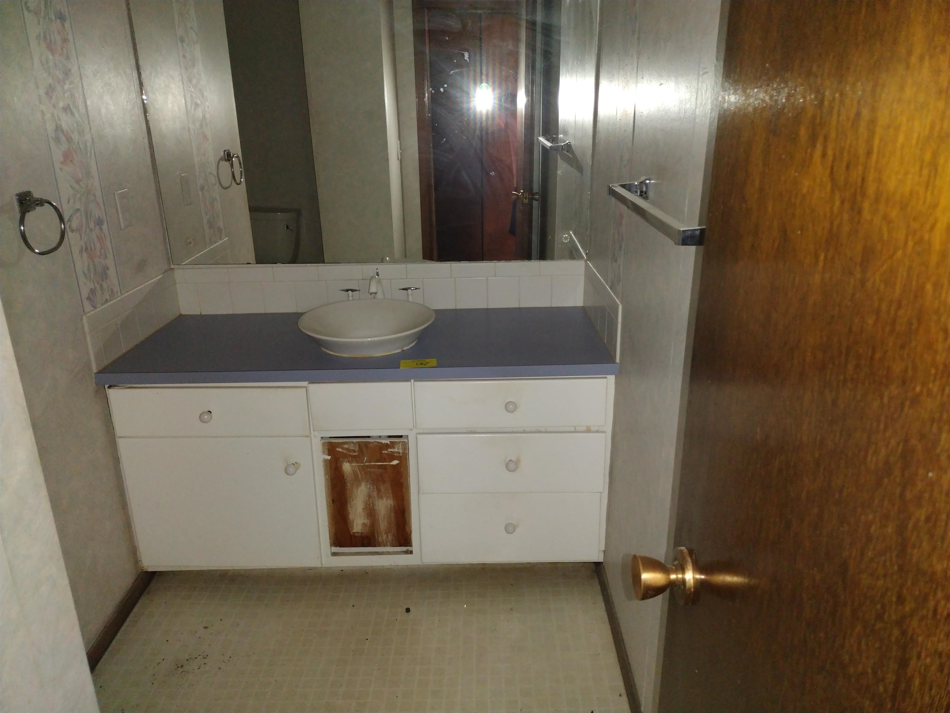 1401 S Hornecker Property Photo 32