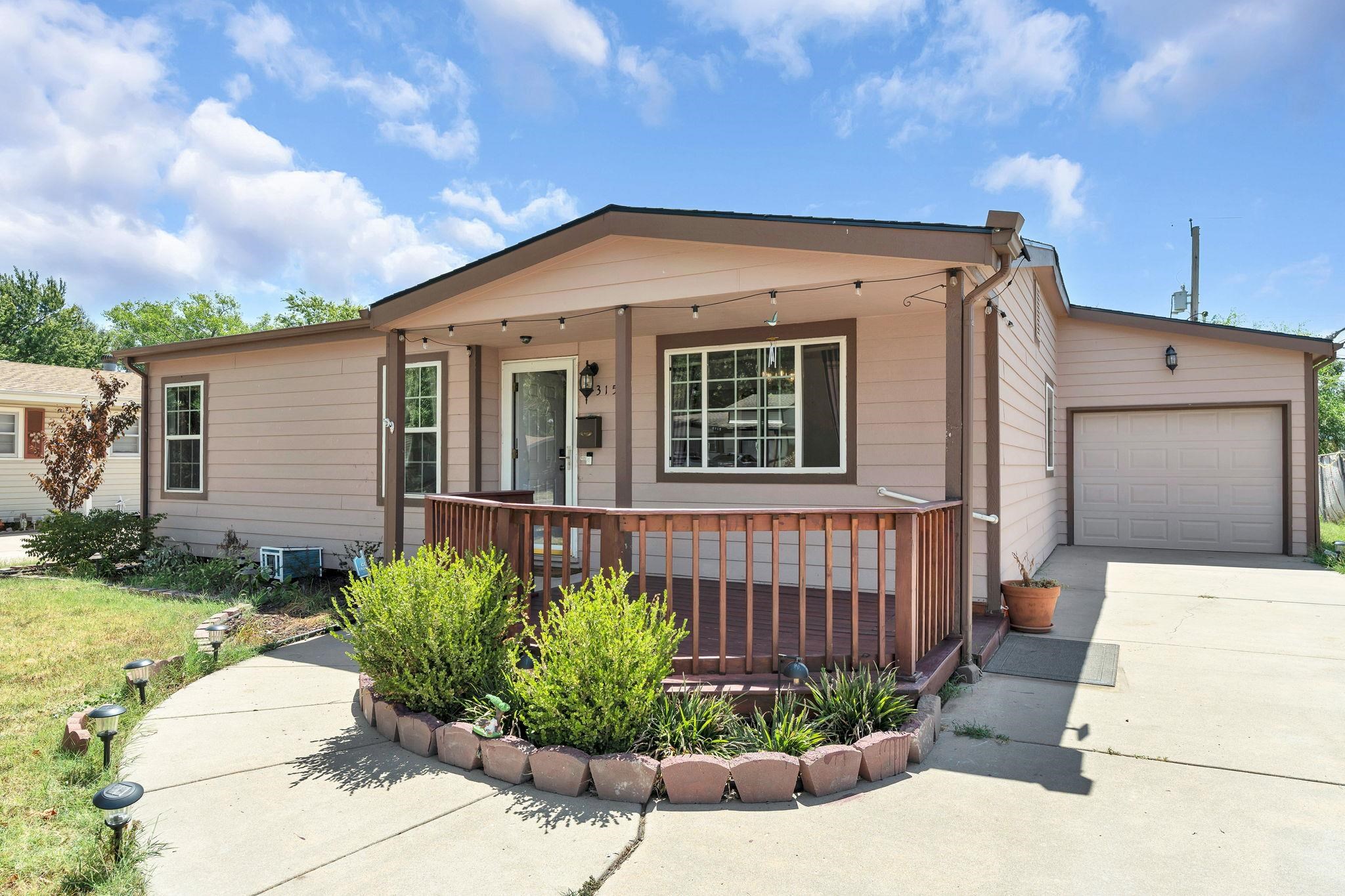 2315 W Grant Property Photo 6