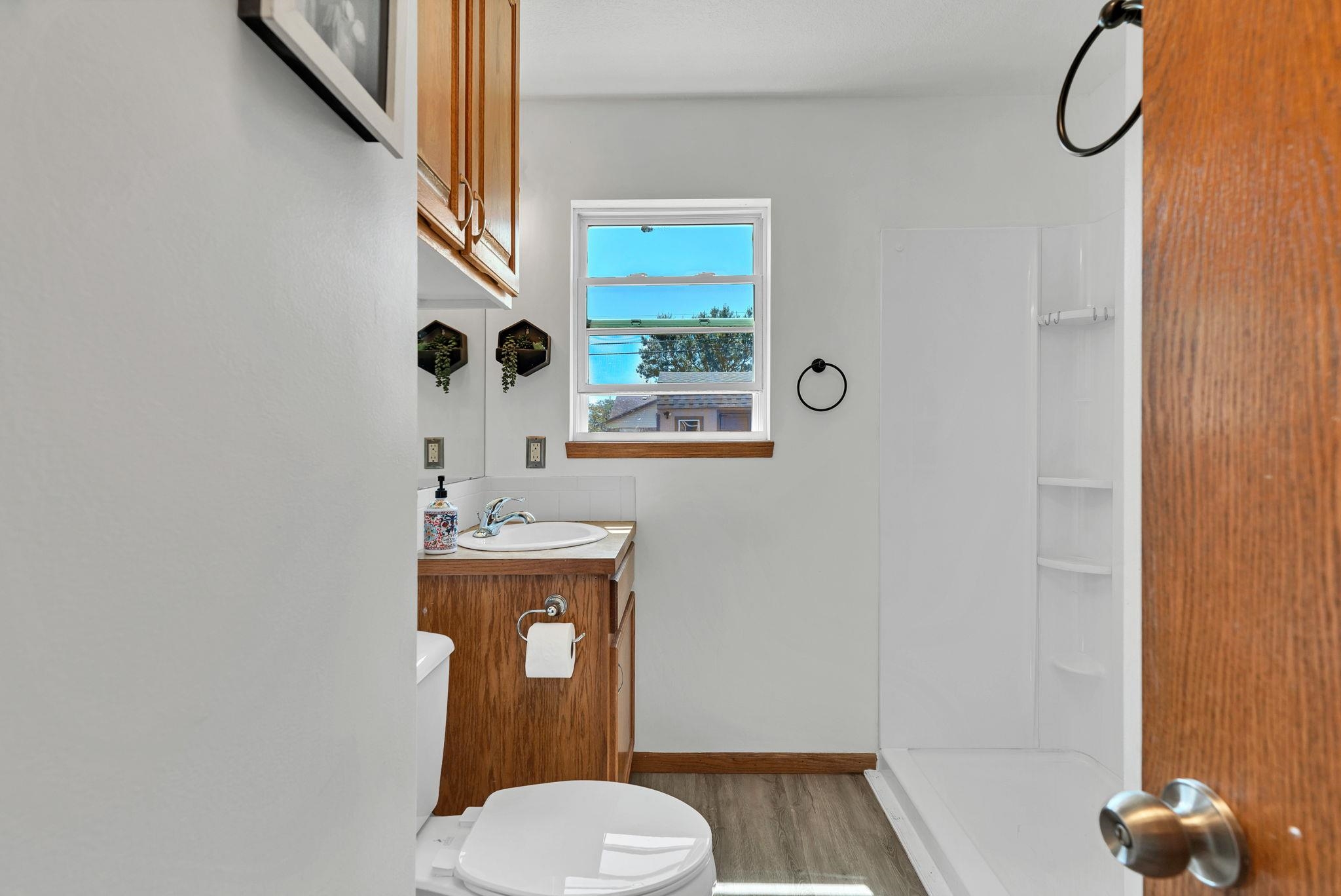 2315 W Grant Property Photo 16