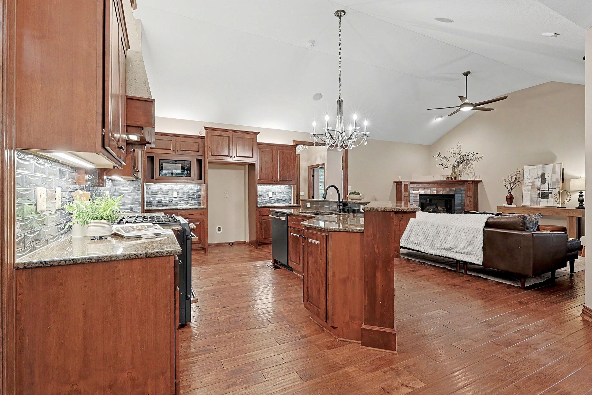 3227 N Grey Meadow Property Photo 4