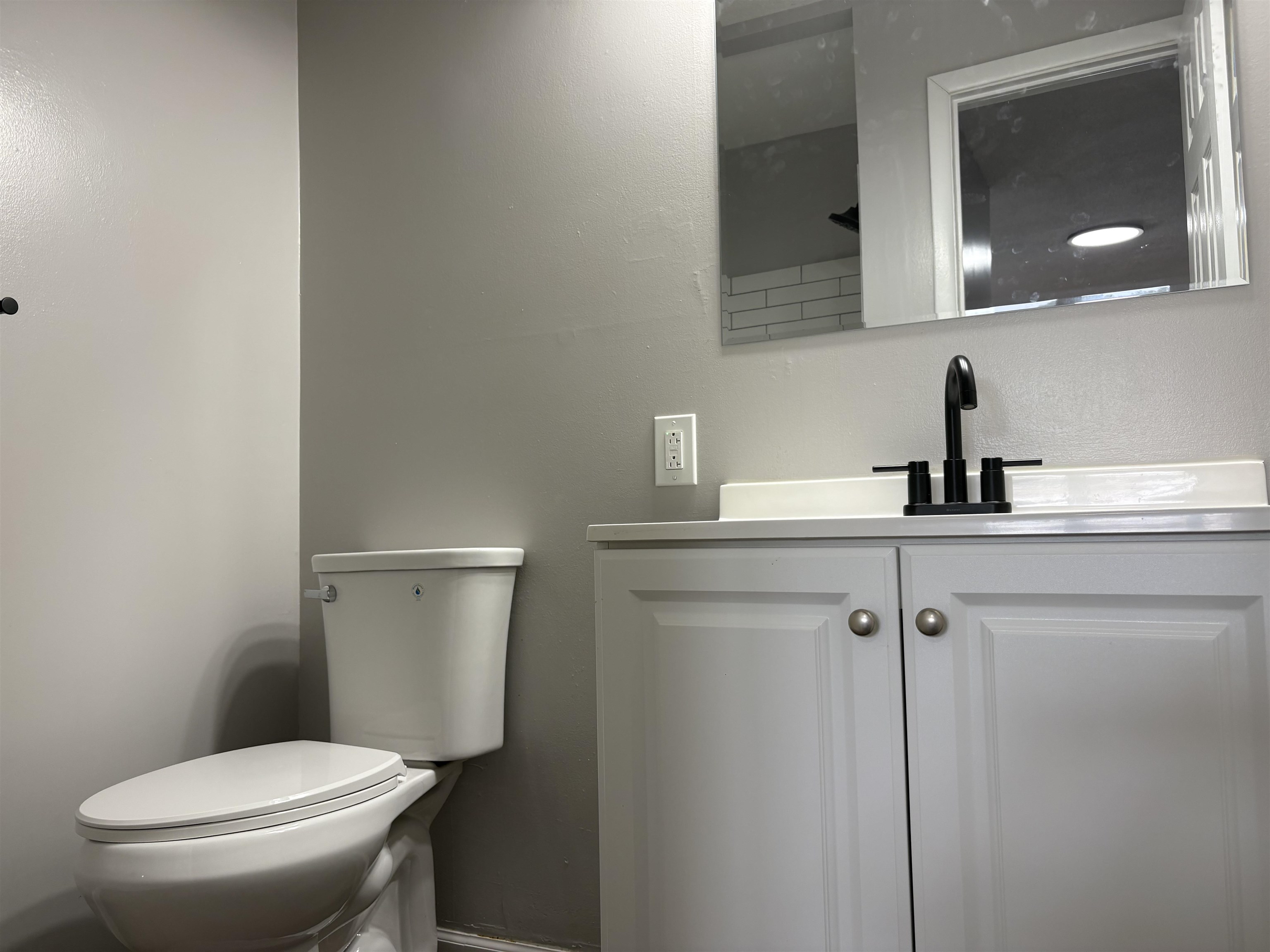1712 S Erie Street Property Photo 10