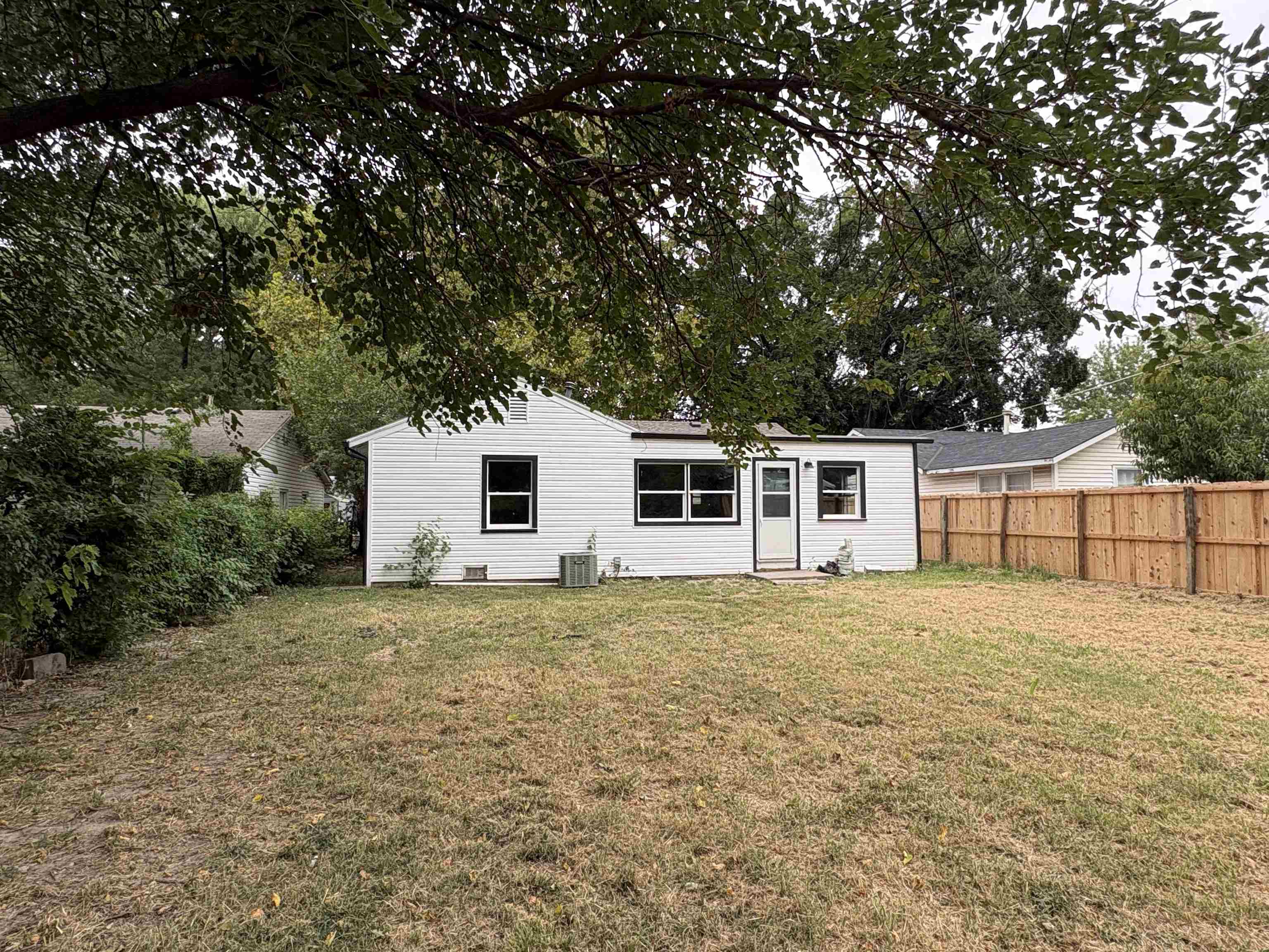 1712 S Erie Street Property Photo 31