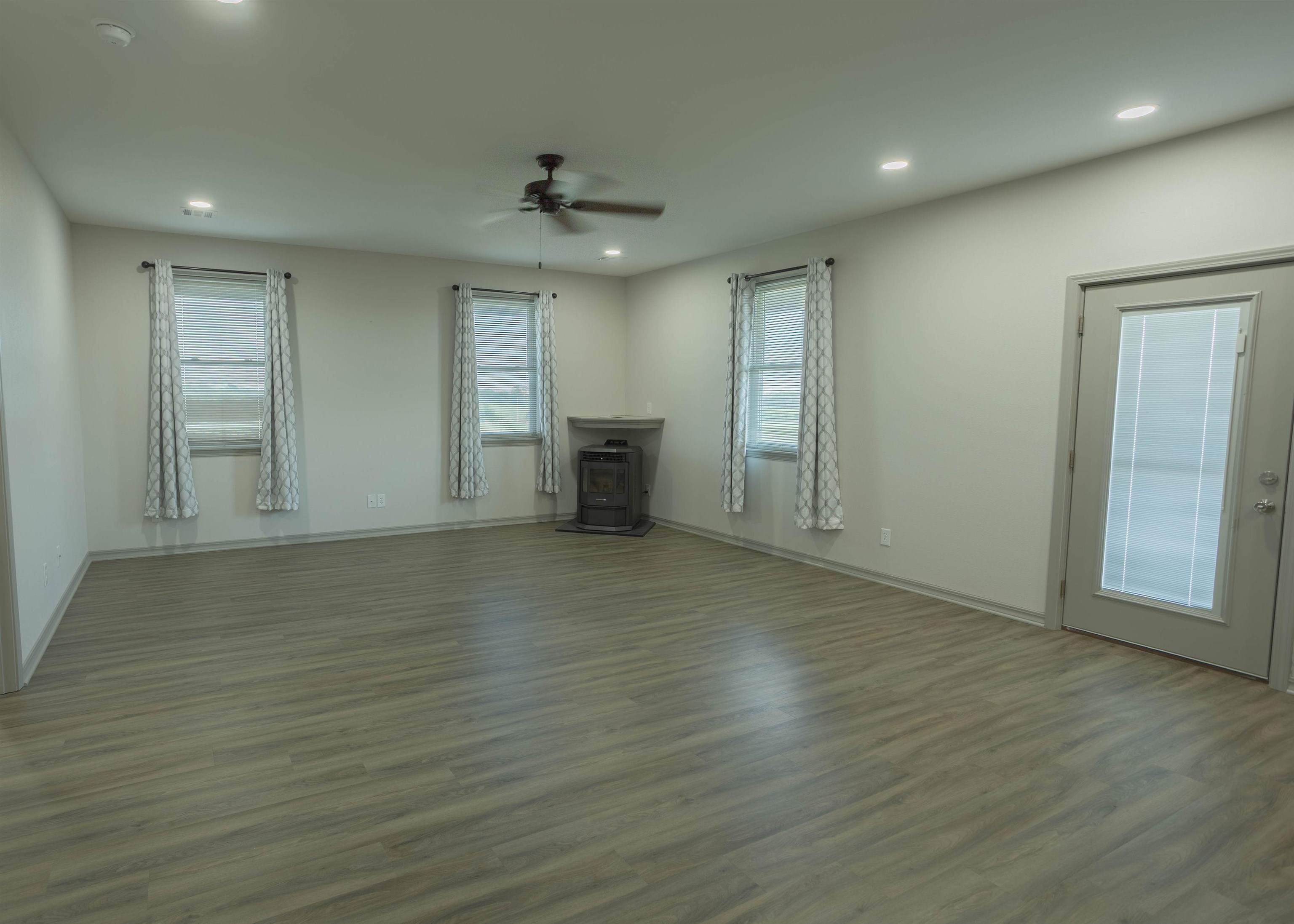 26631 51st Property Photo 11