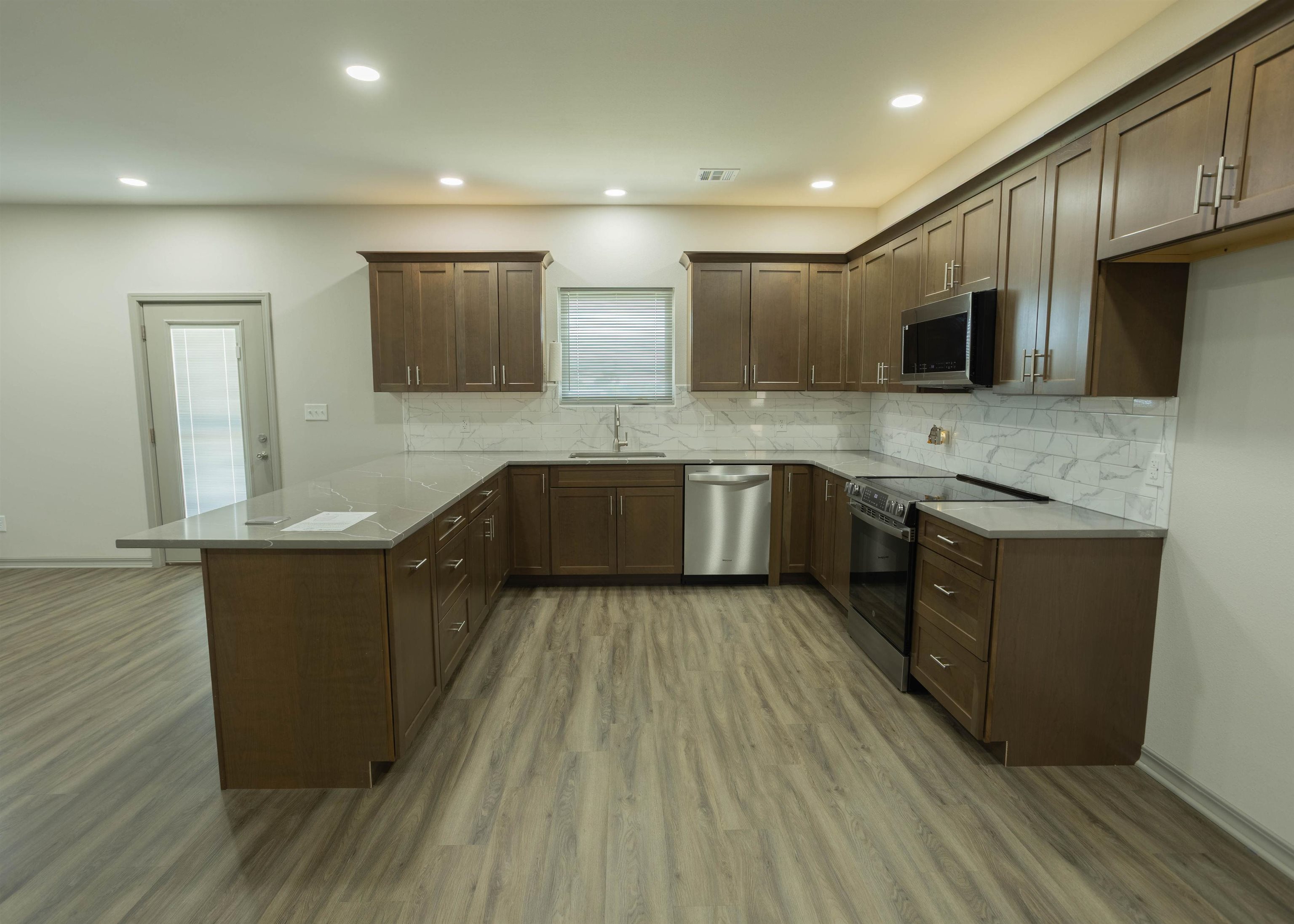 26631 51st Property Photo 16