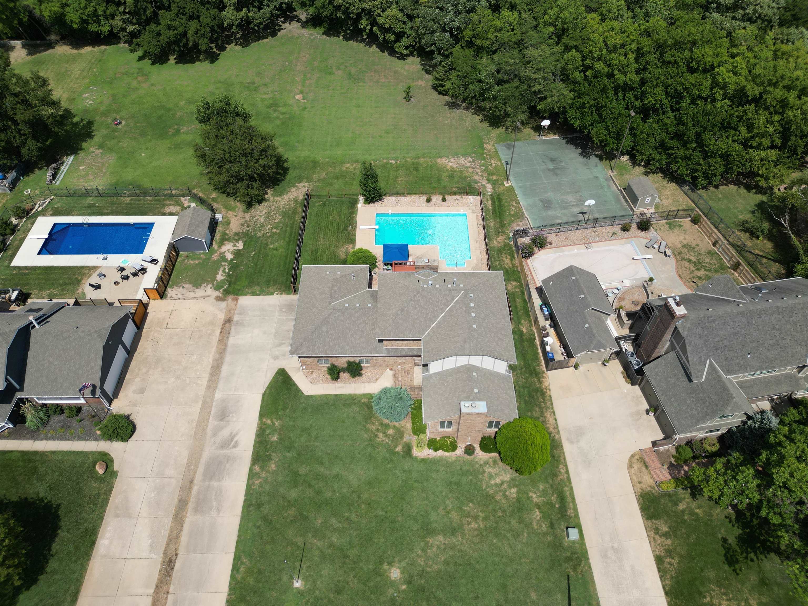 1418 E Kay St Property Photo 6