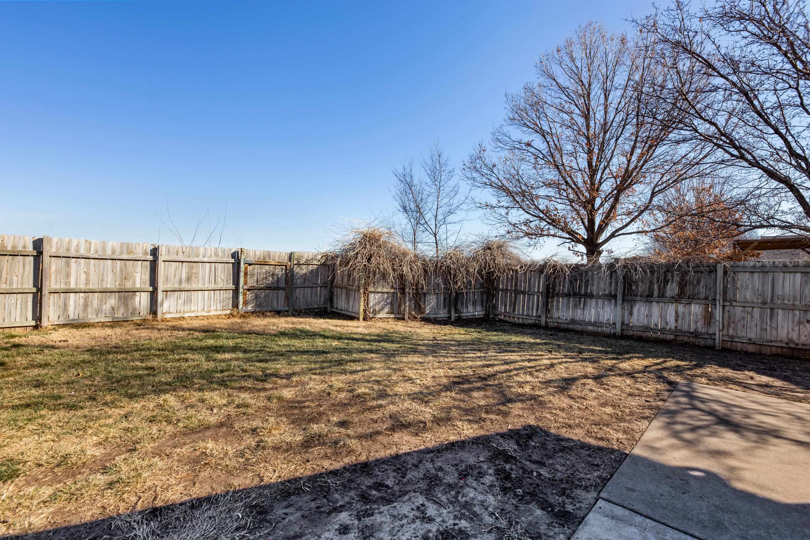 816 Country Ln. Property Photo 31