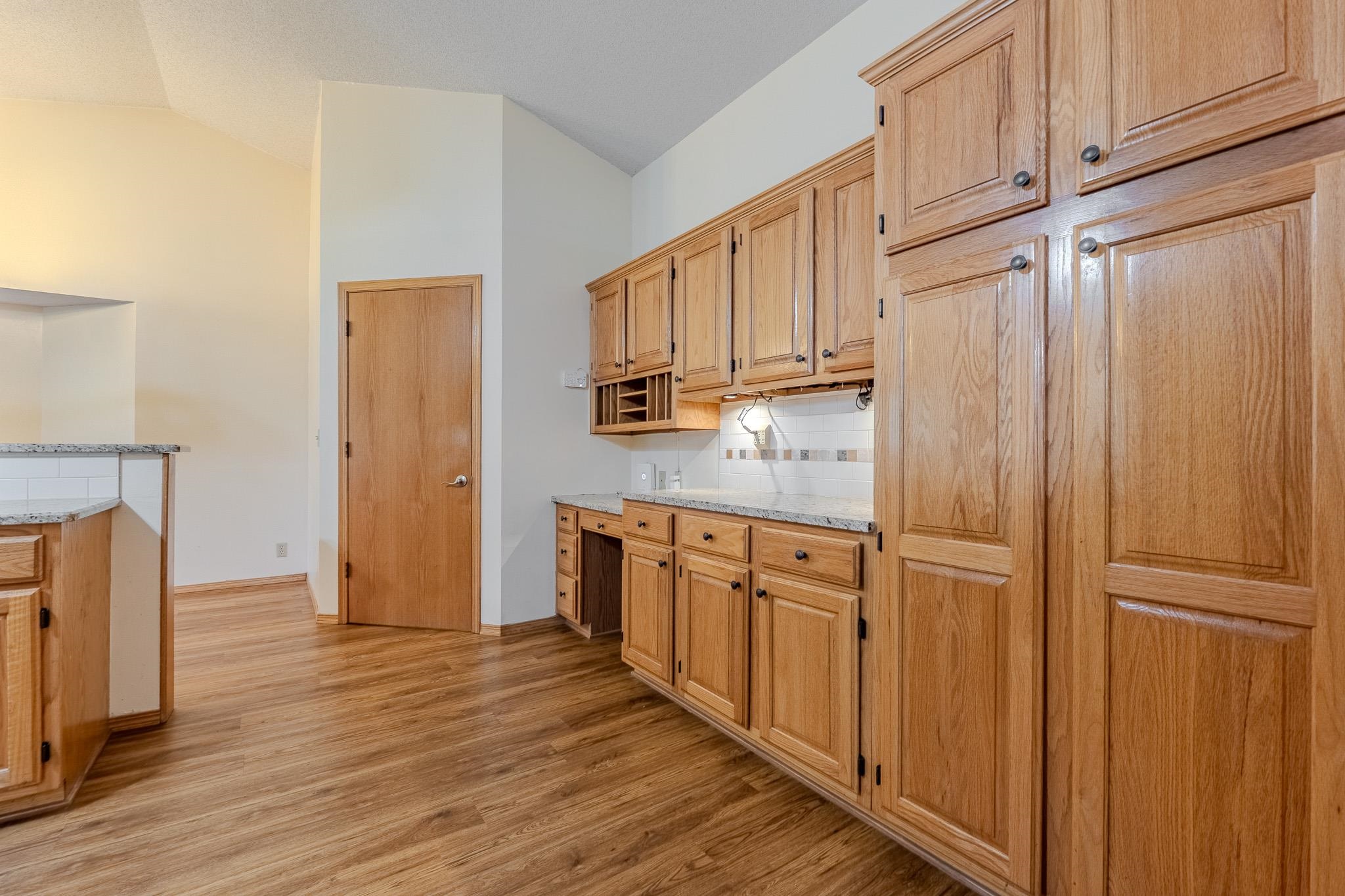 2413 N Watersedge Ct. Property Photo 8