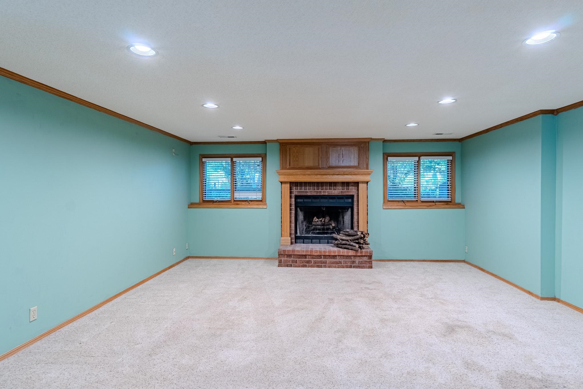 2413 N Watersedge Ct. Property Photo 19
