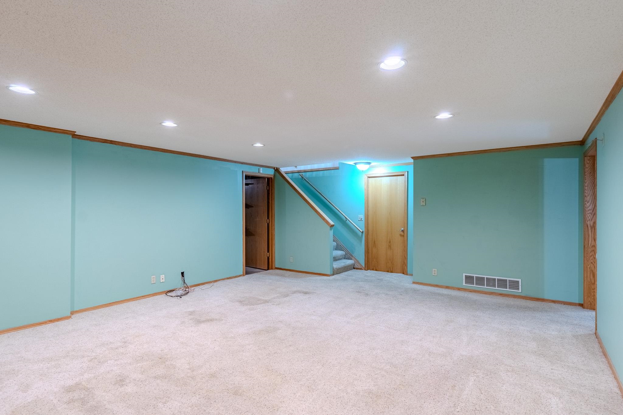 2413 N Watersedge Ct. Property Photo 20