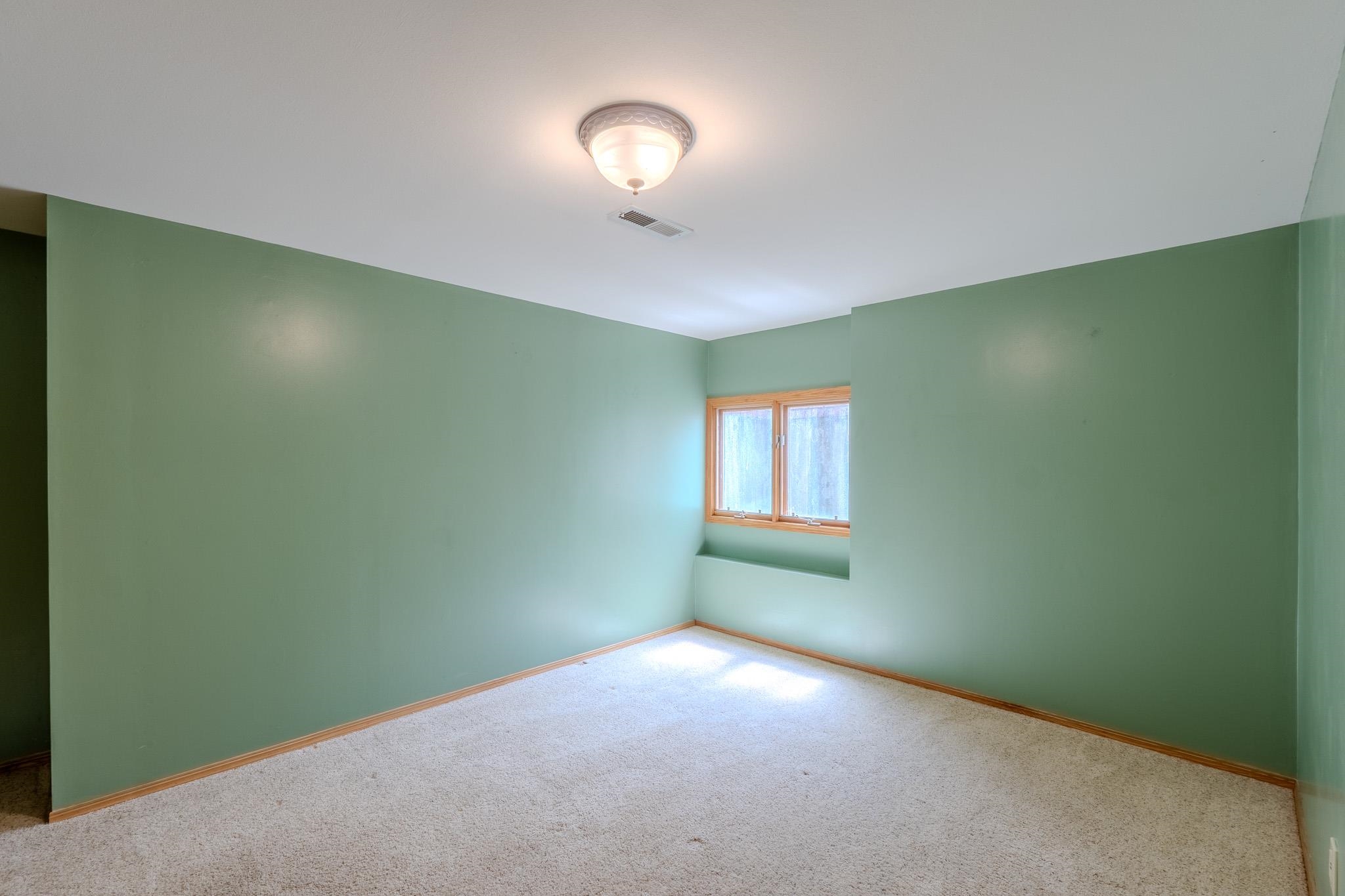 2413 N Watersedge Ct. Property Photo 22