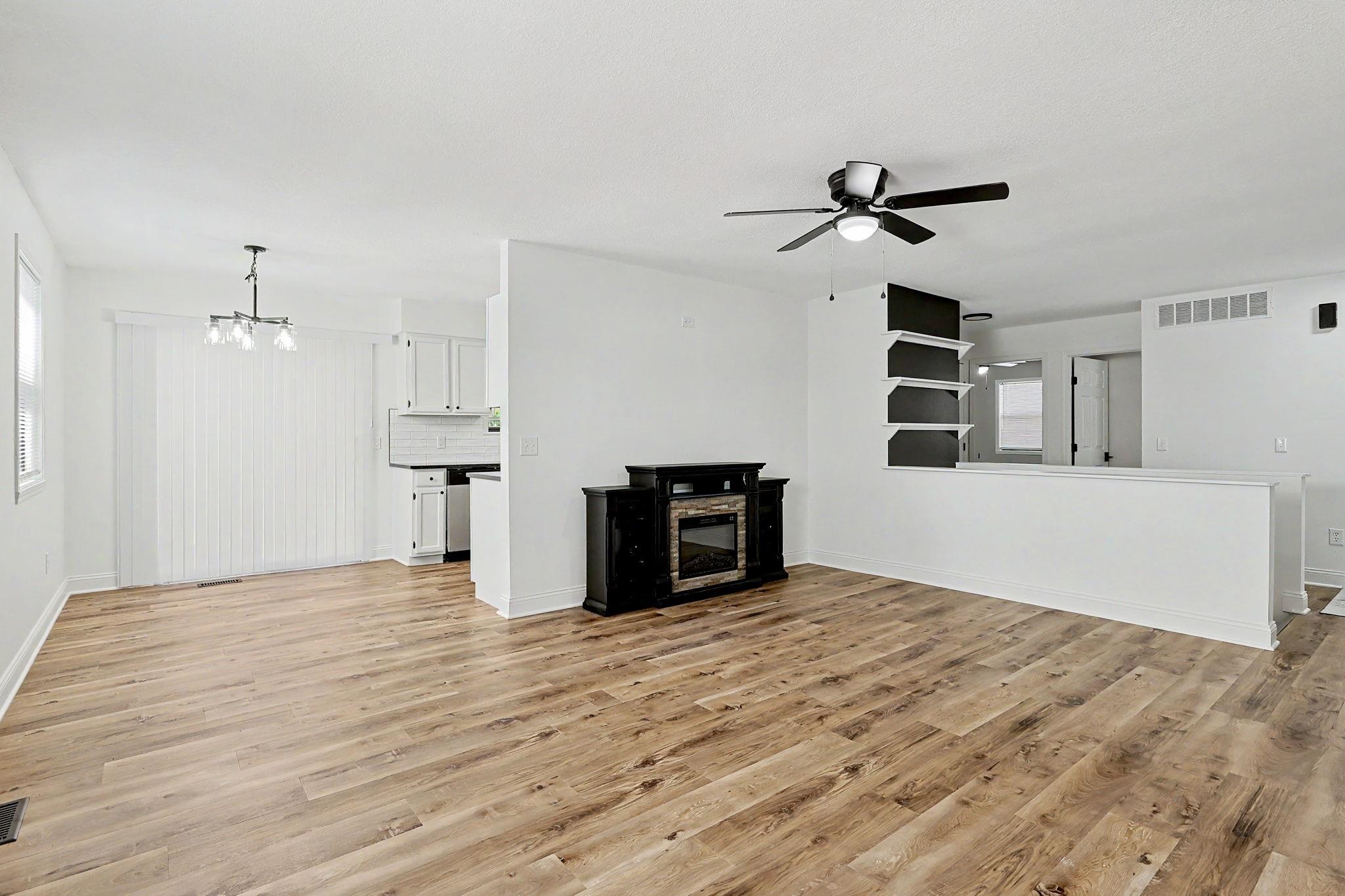 109 S Westview Property Photo 5