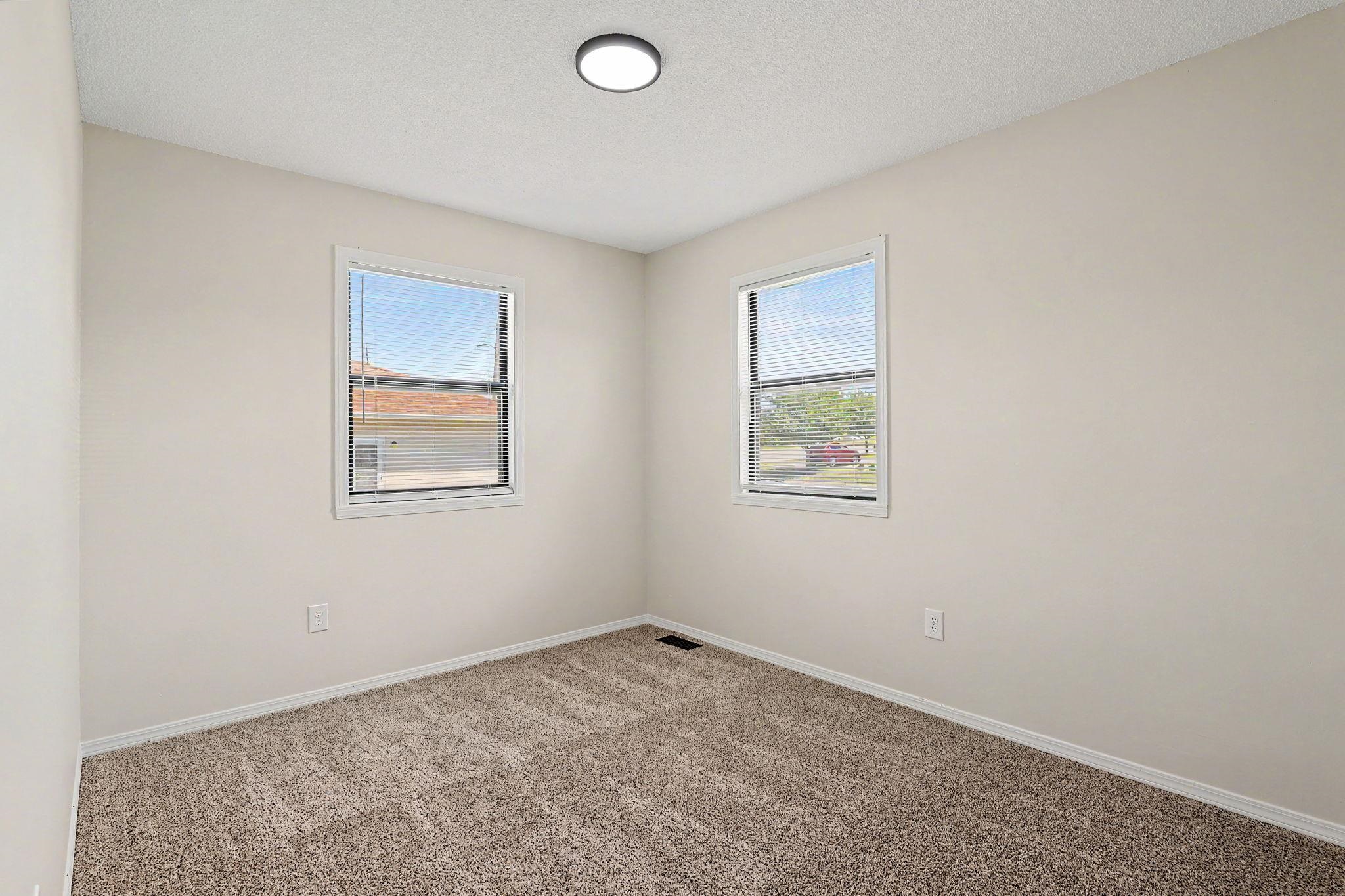 109 S Westview Property Photo 12