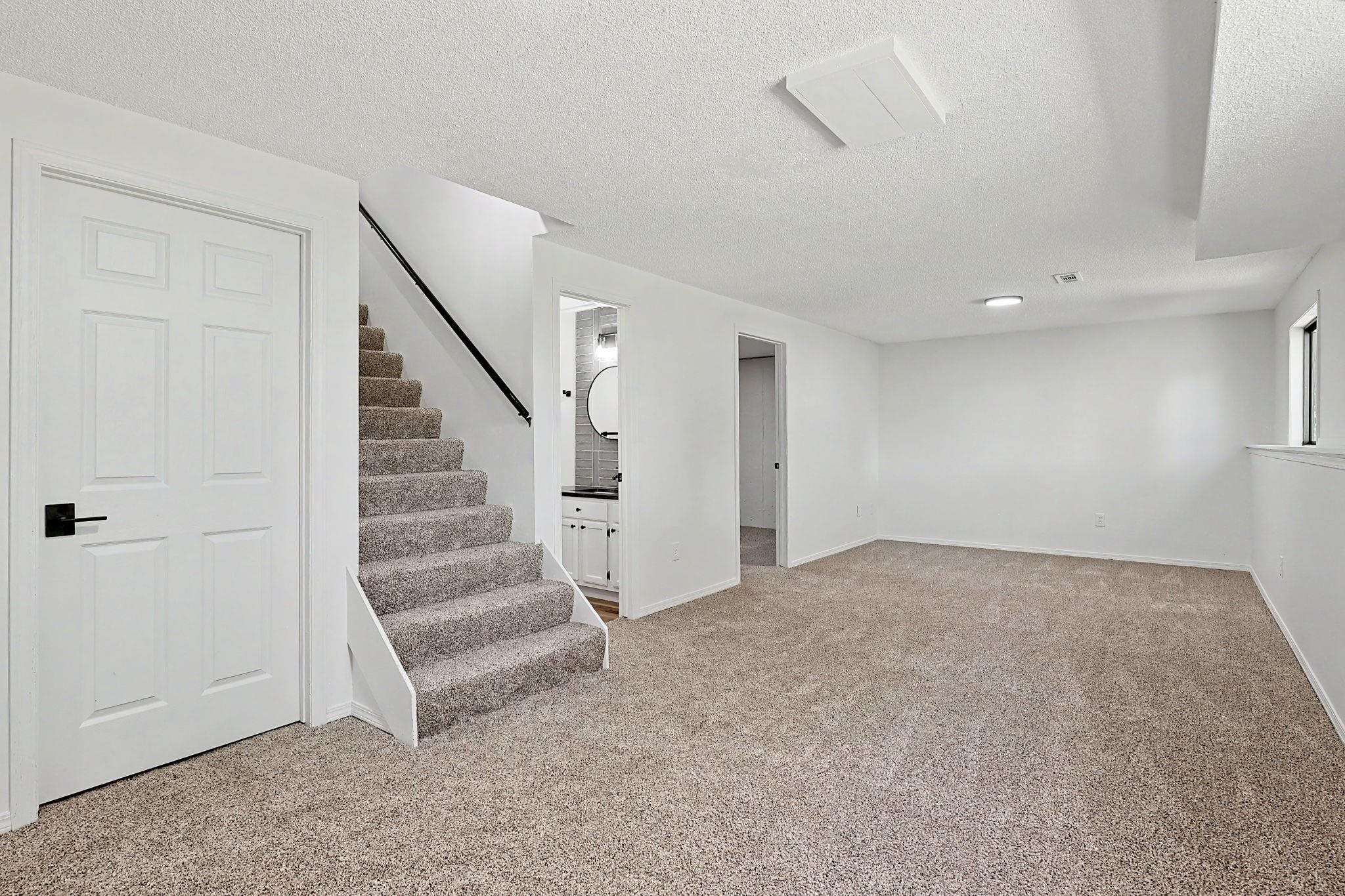 109 S Westview Property Photo 23