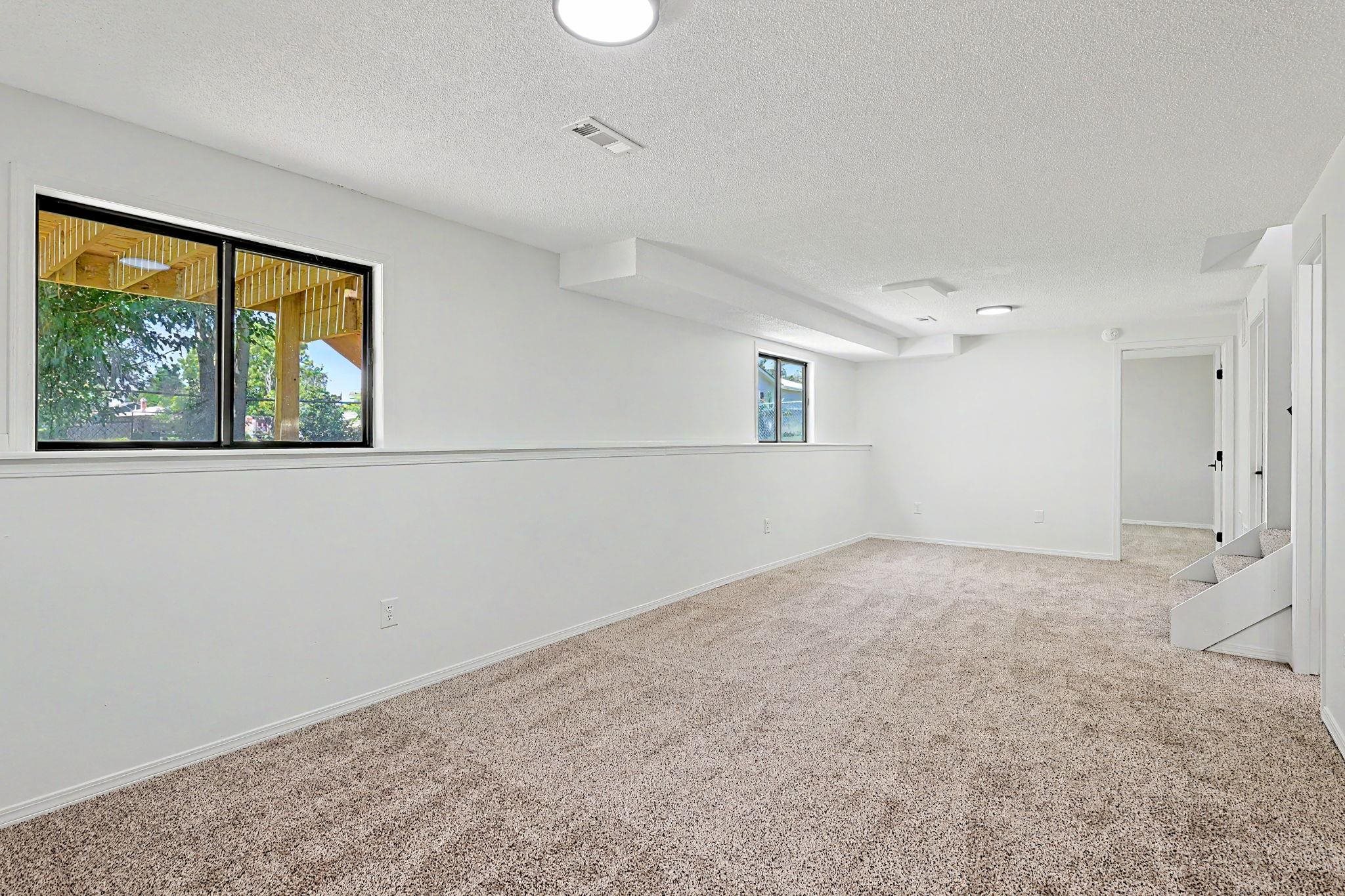 109 S Westview Property Photo 25