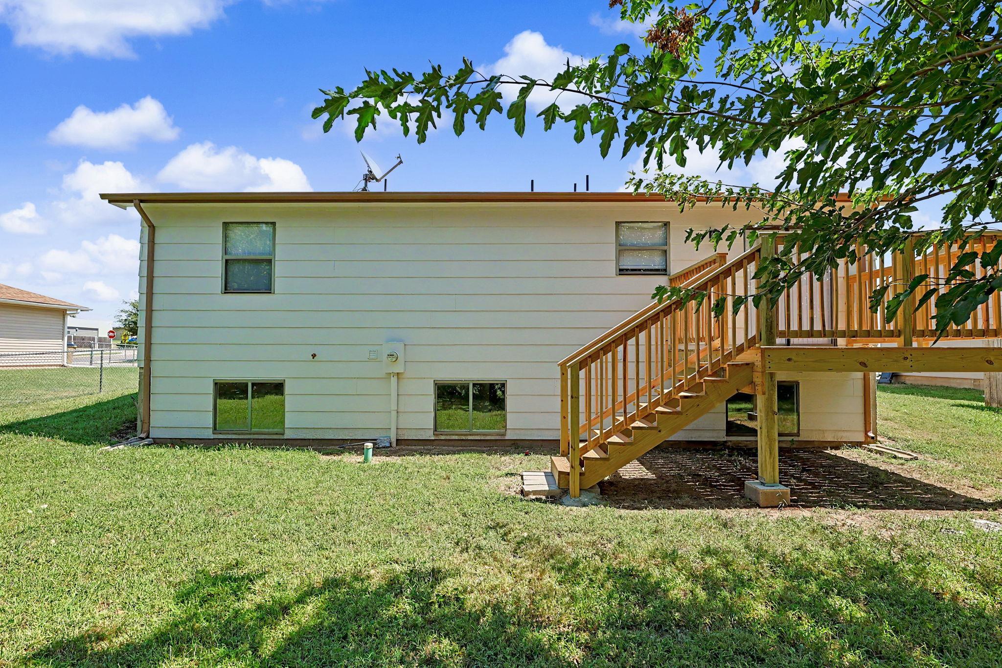 109 S Westview Property Photo 28