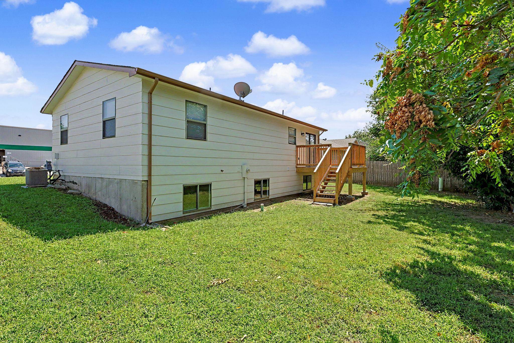 109 S Westview Property Photo 30