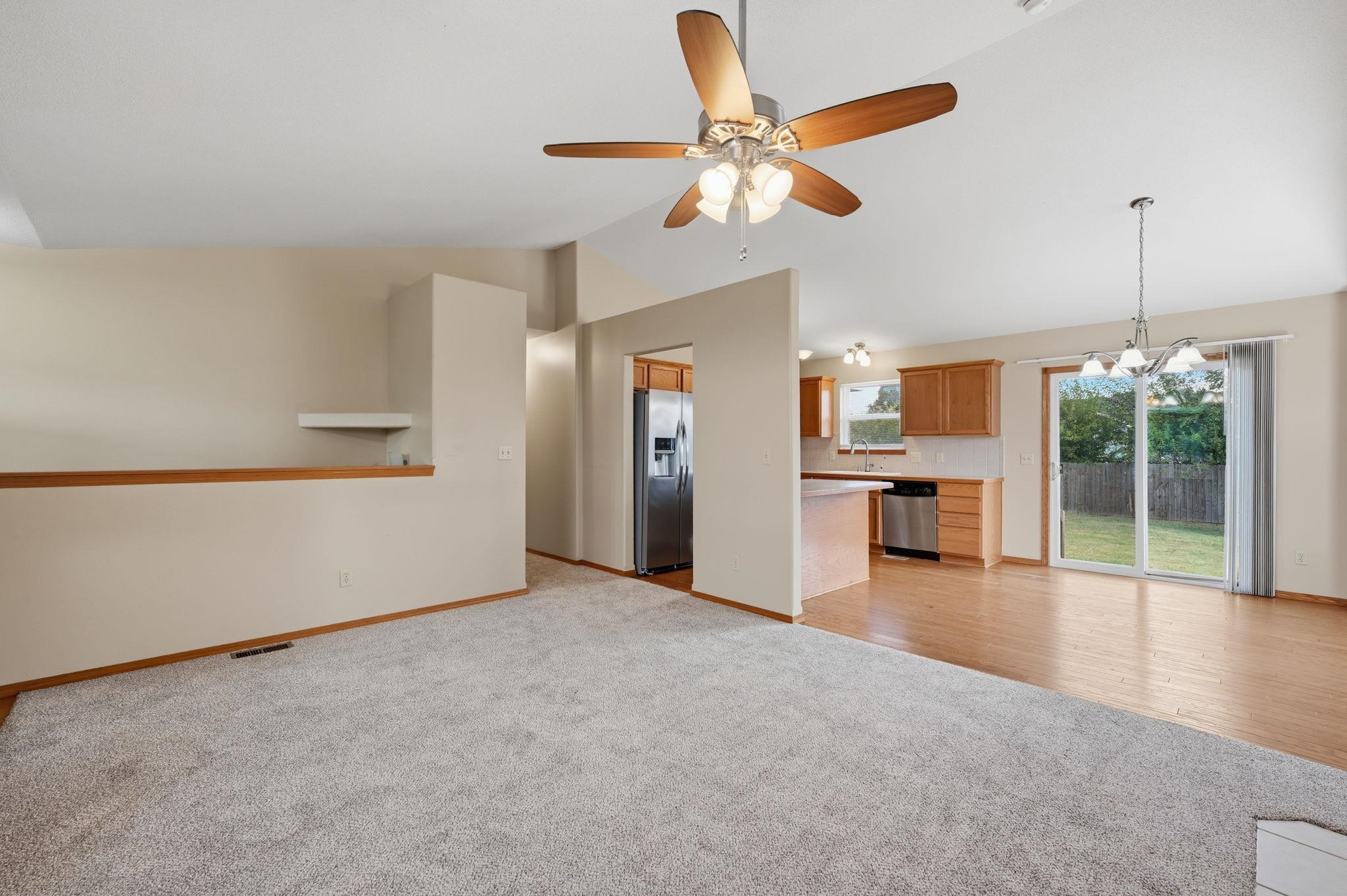5402 S Victoria Ct. Property Photo 5