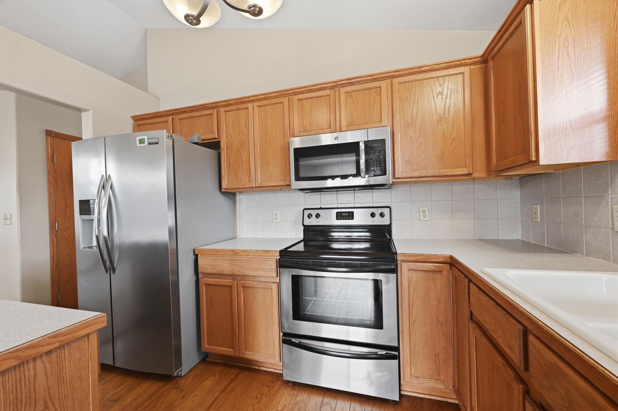5402 S Victoria Ct. Property Photo 9