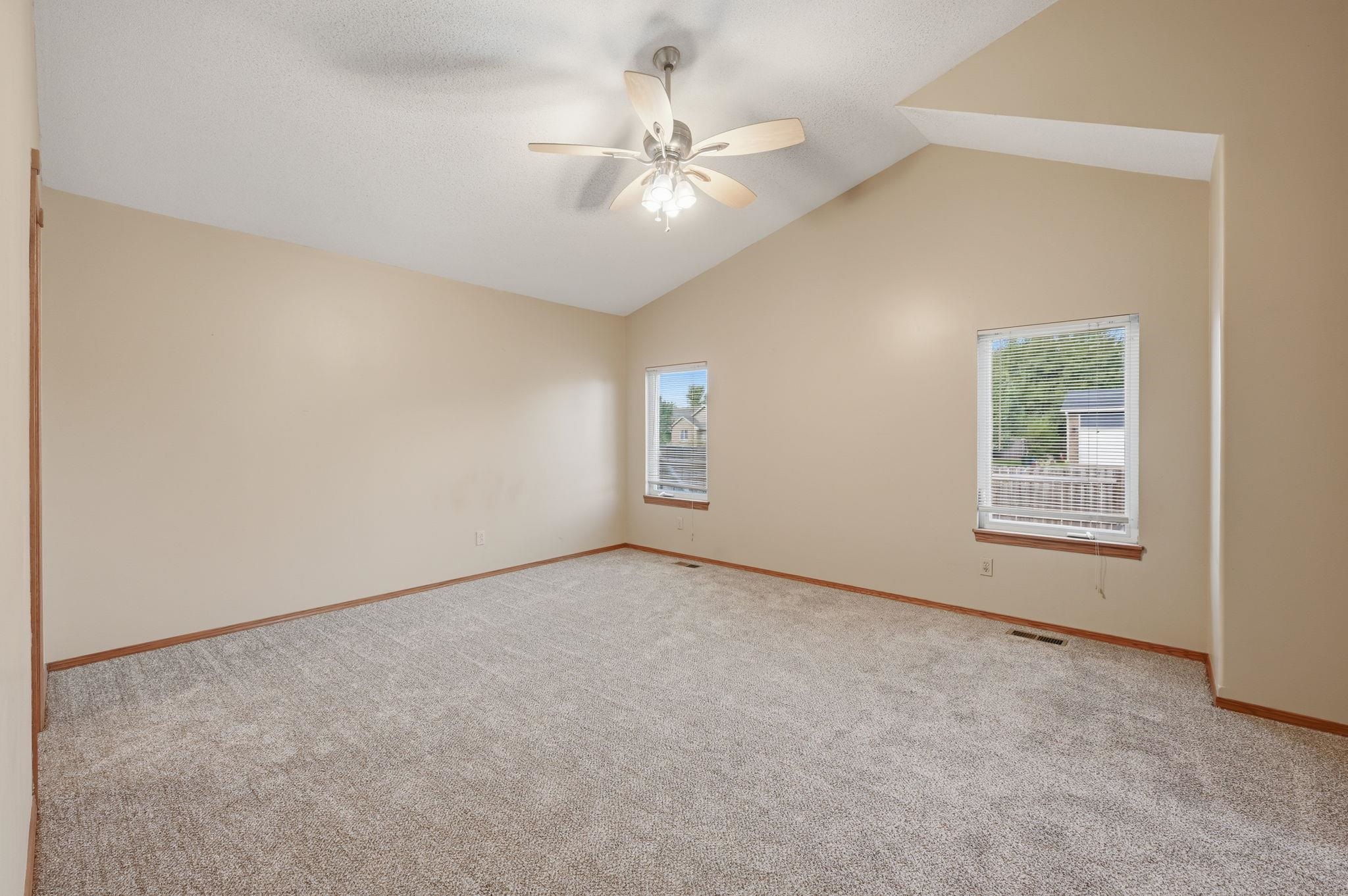 5402 S Victoria Ct. Property Photo 12