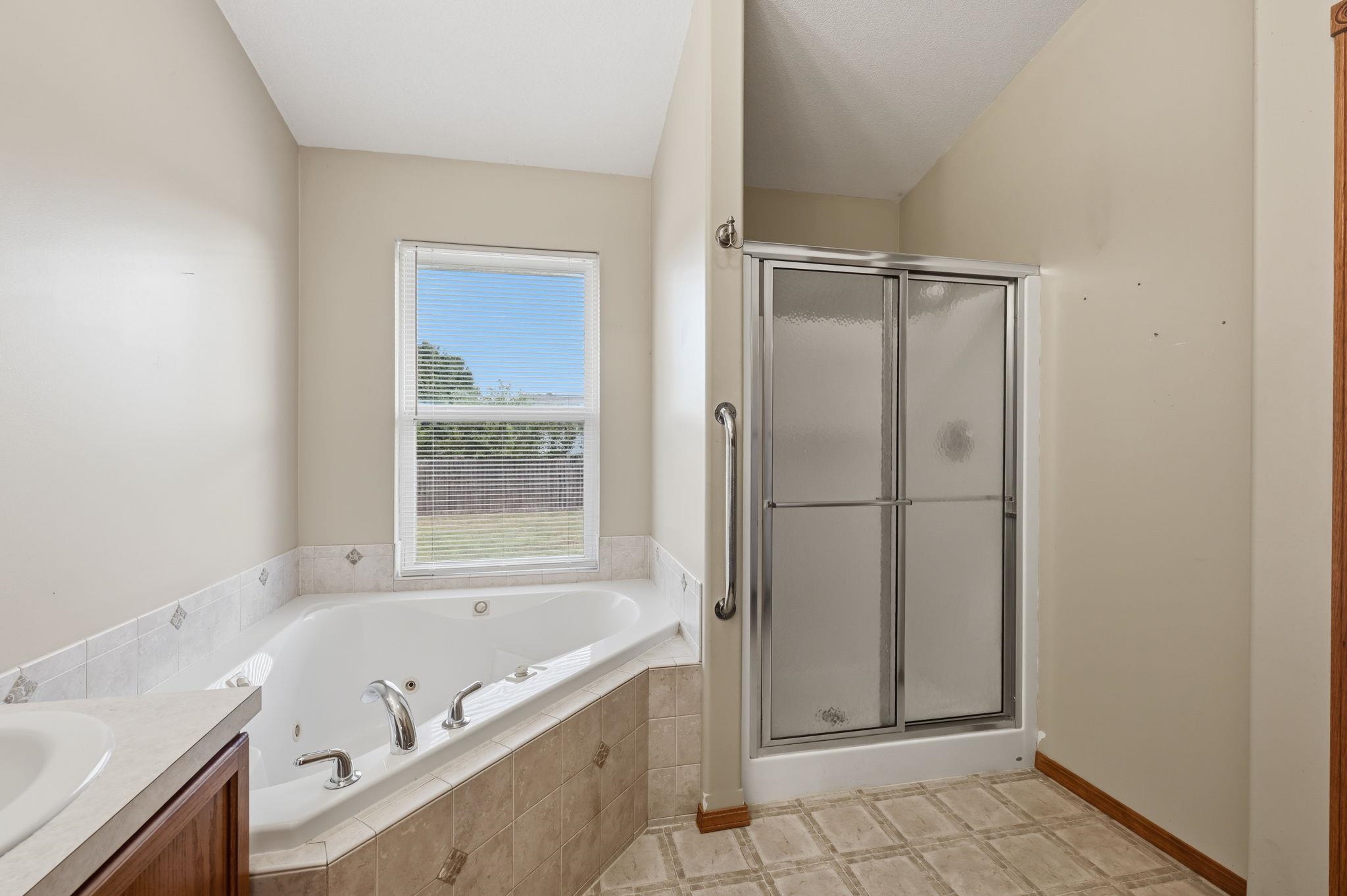5402 S Victoria Ct. Property Photo 16