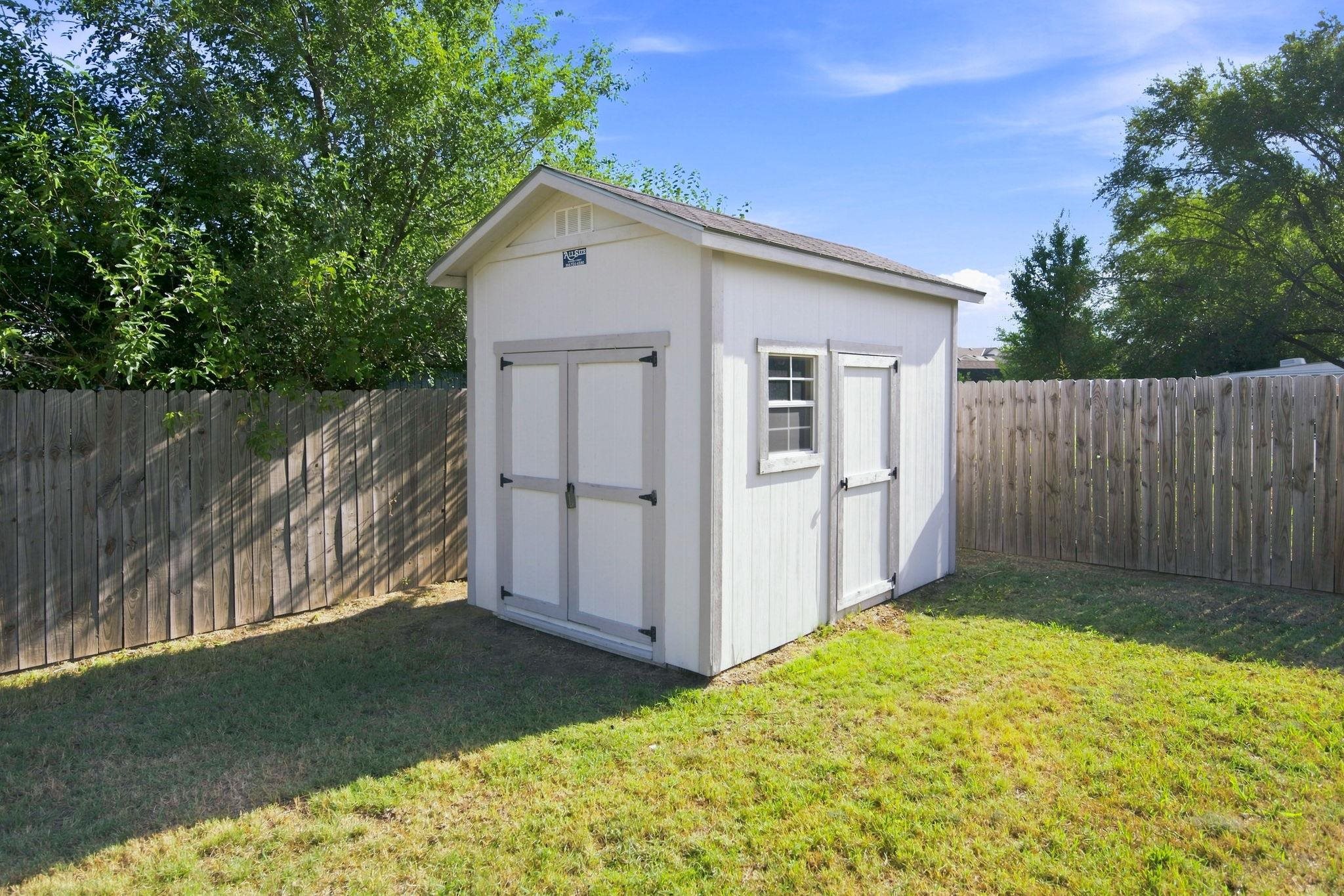 5402 S Victoria Ct. Property Photo 31