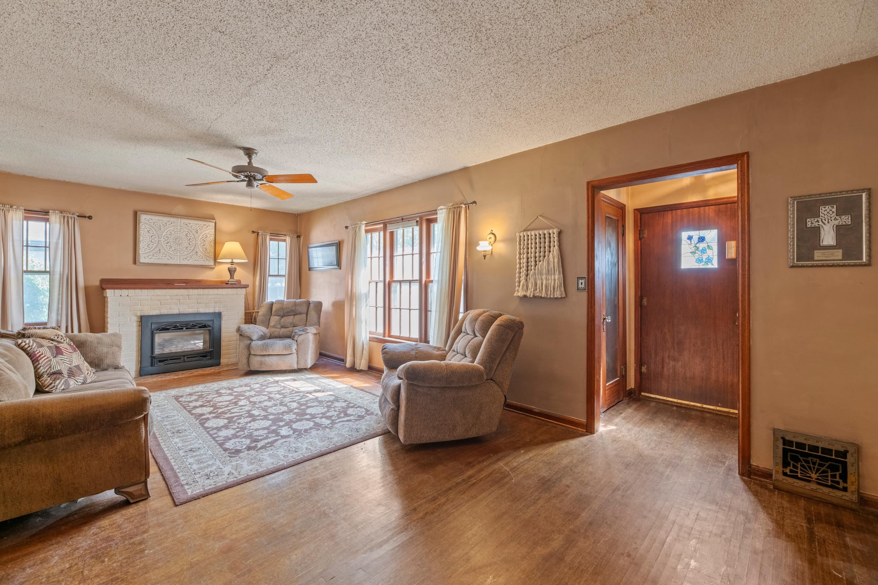 229 N Battin Property Photo 2