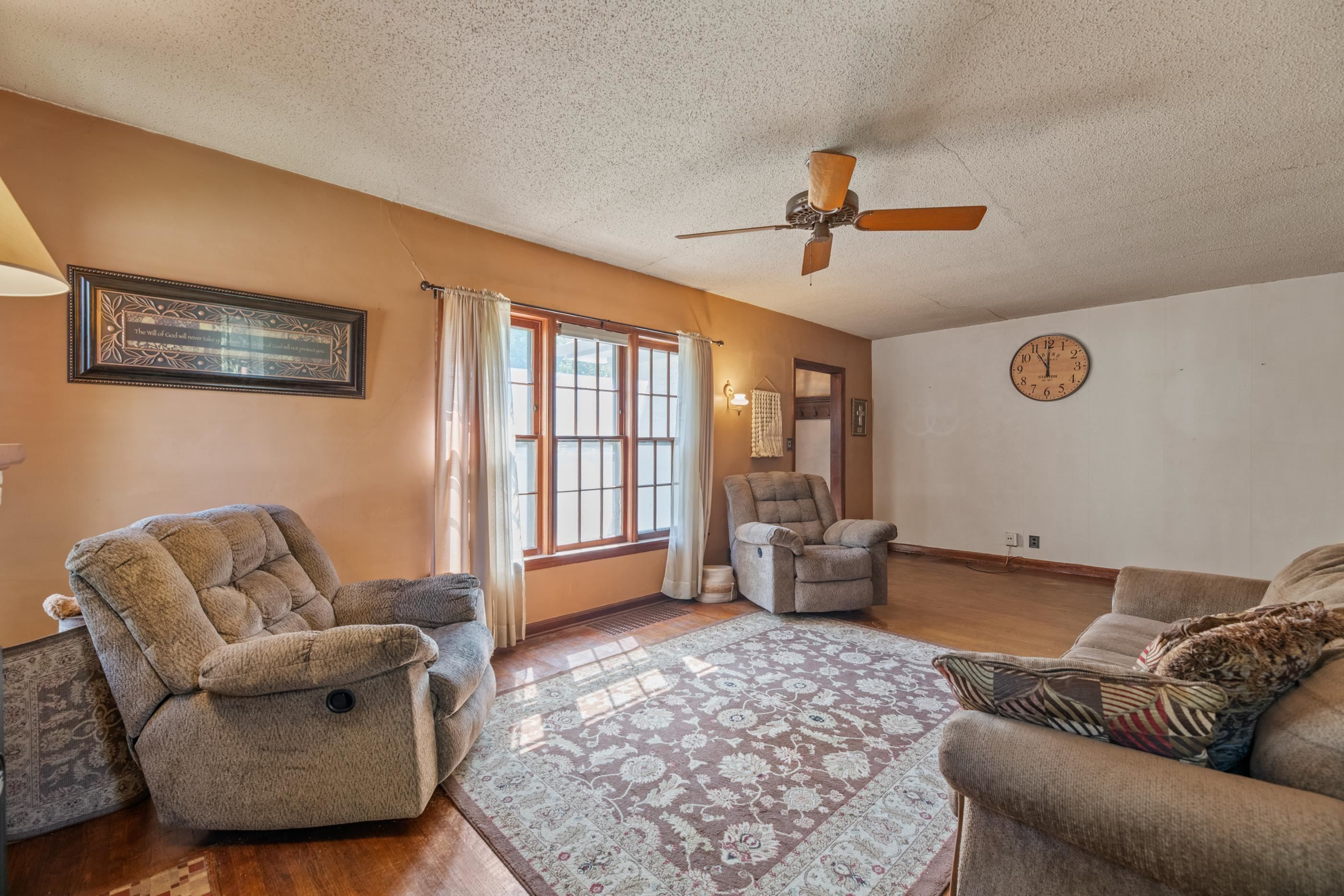 229 N Battin Property Photo 3