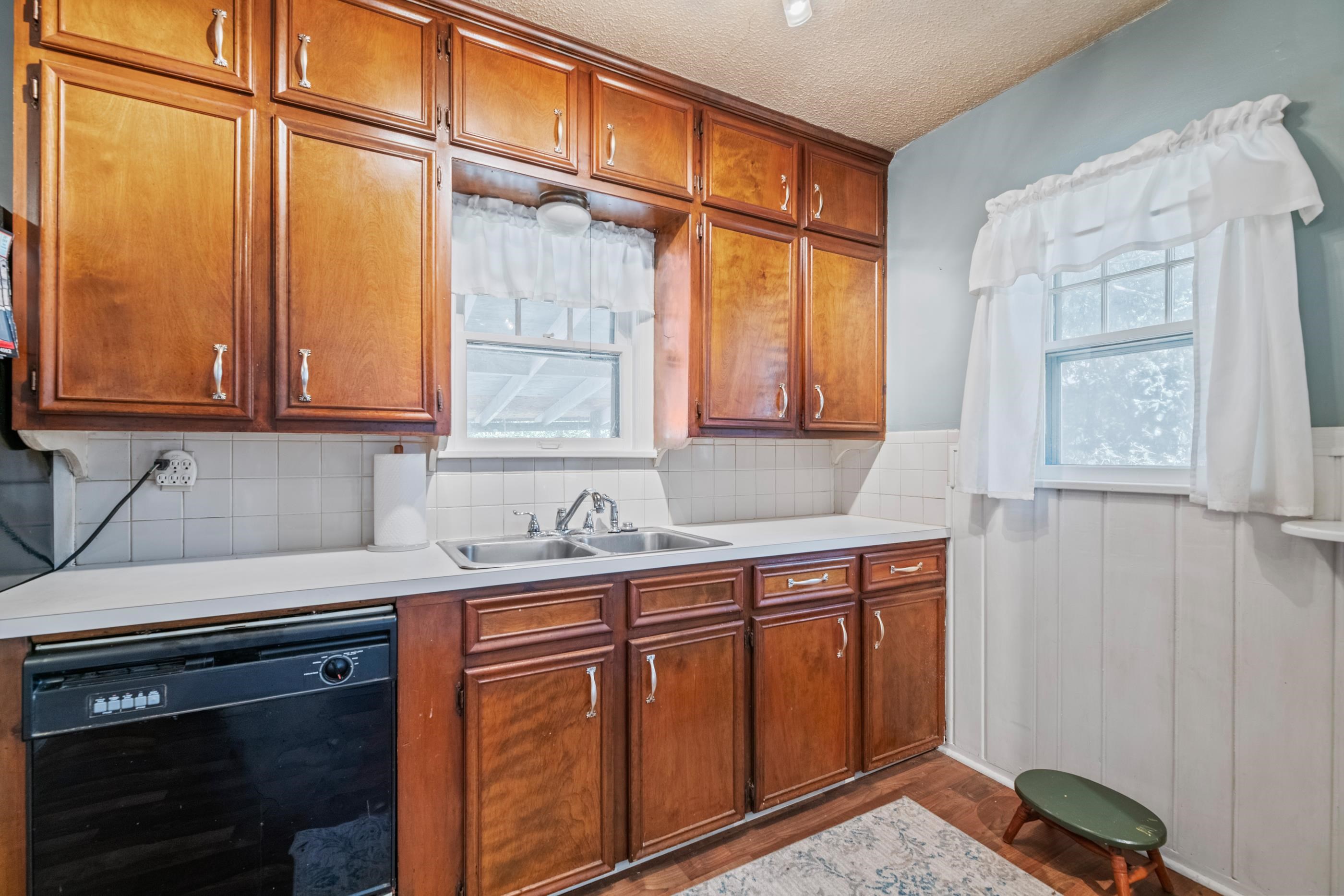 229 N Battin Property Photo 13