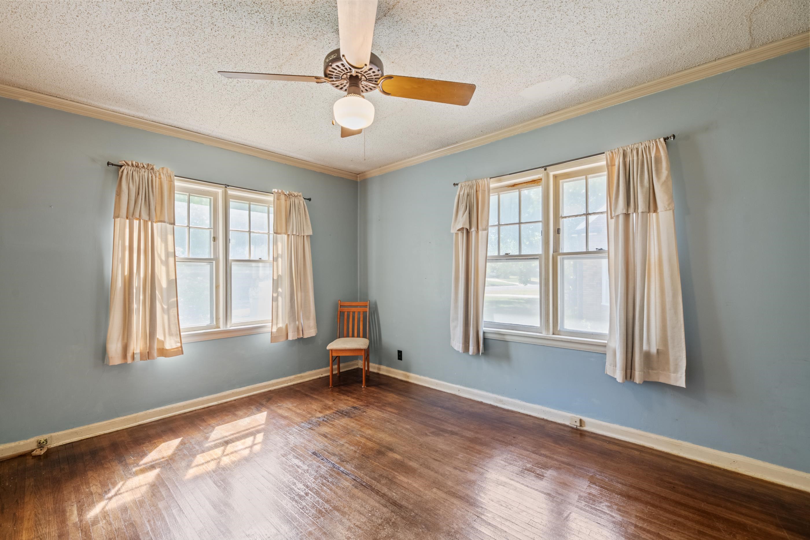 229 N Battin Property Photo 17