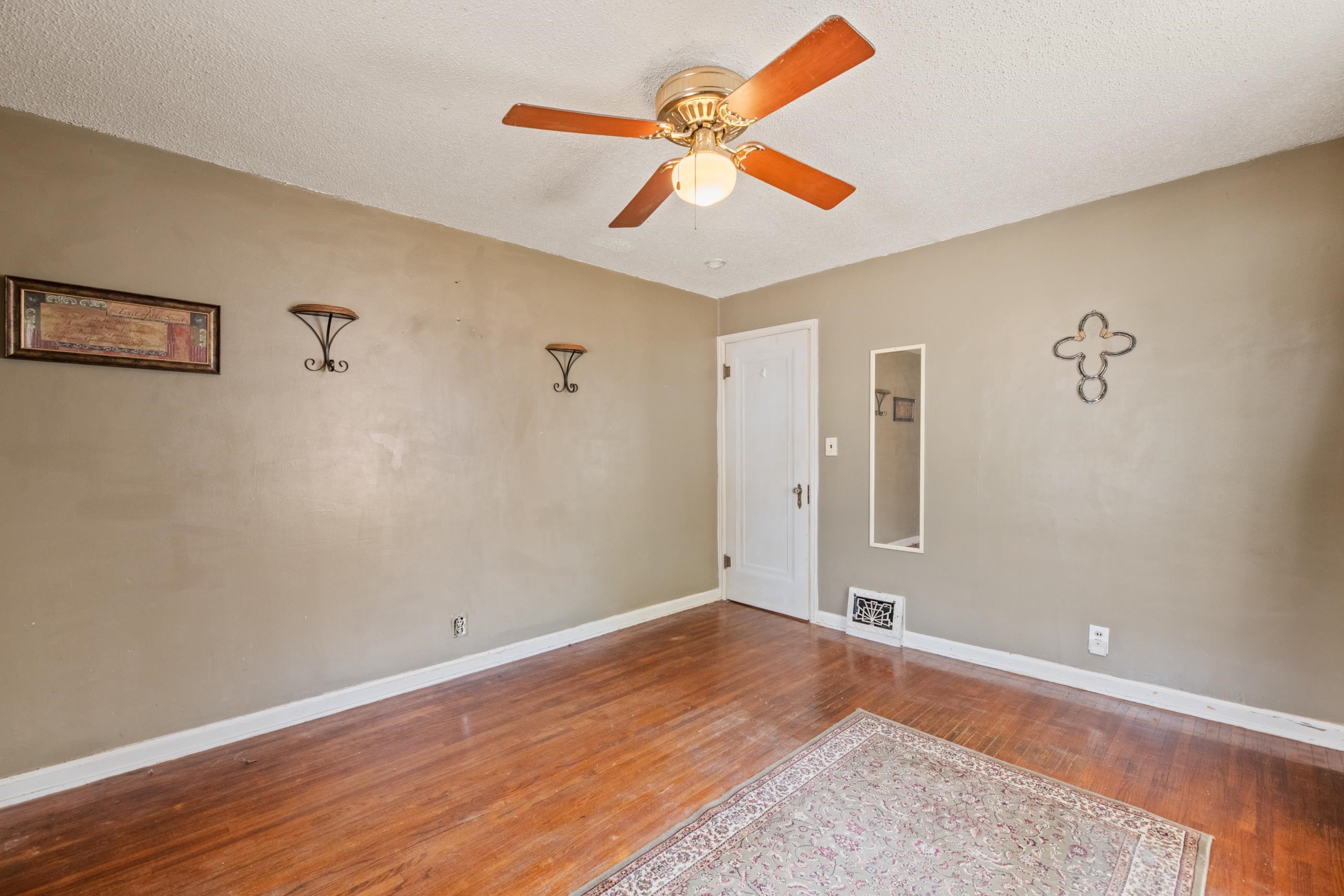 229 N Battin Property Photo 19