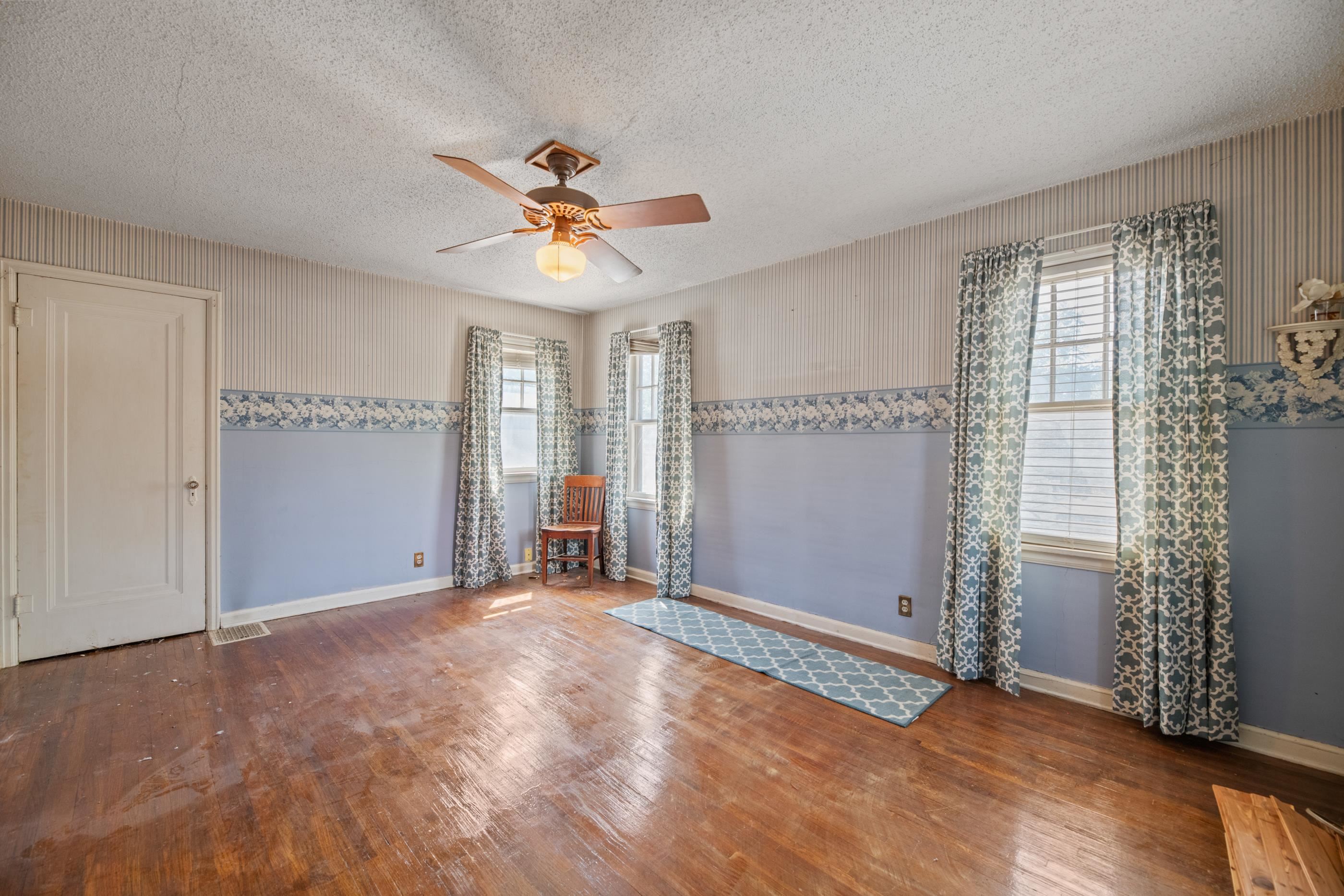 229 N Battin Property Photo 21