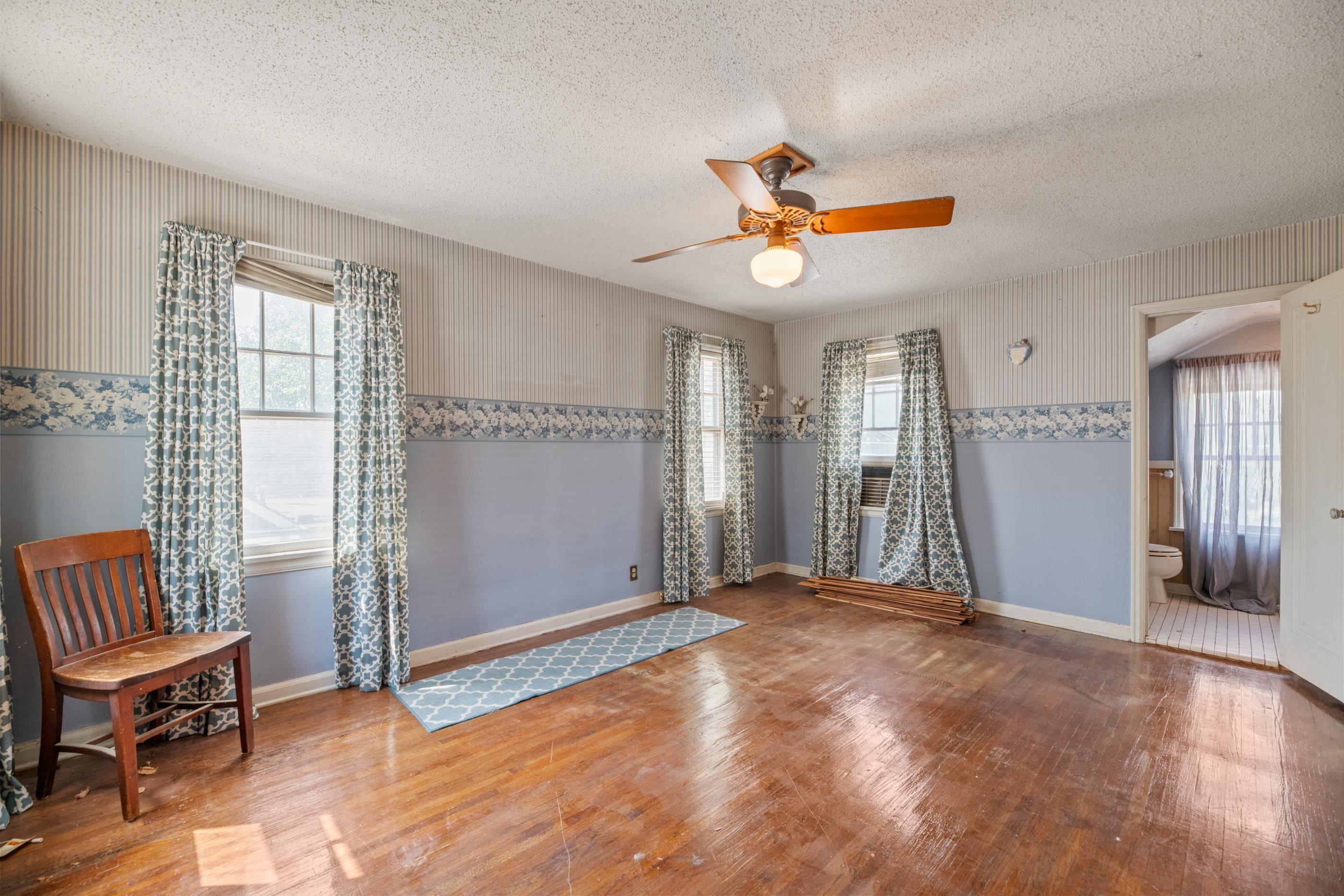 229 N Battin Property Photo 22