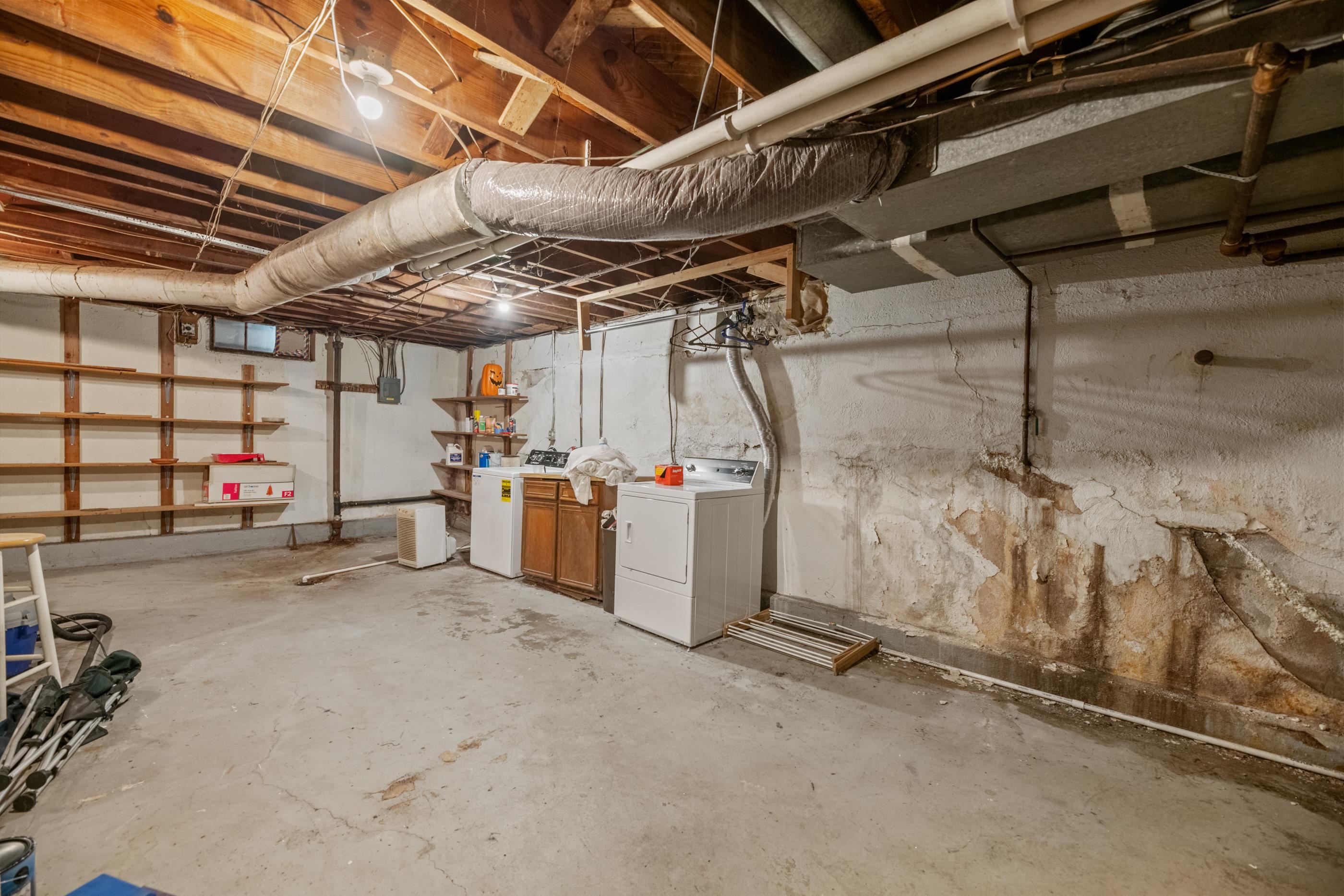 229 N Battin Property Photo 25