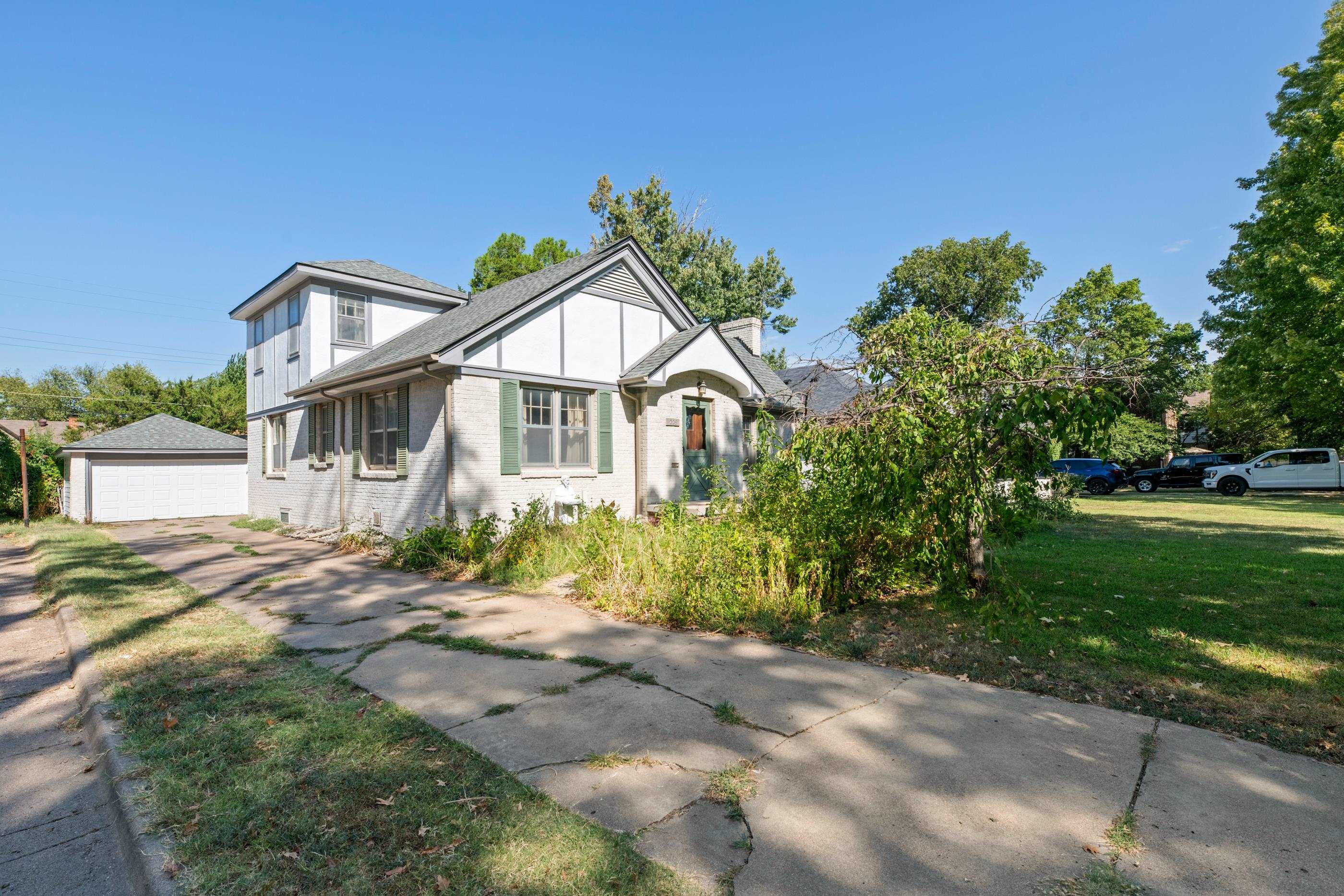 229 N Battin Property Photo 26