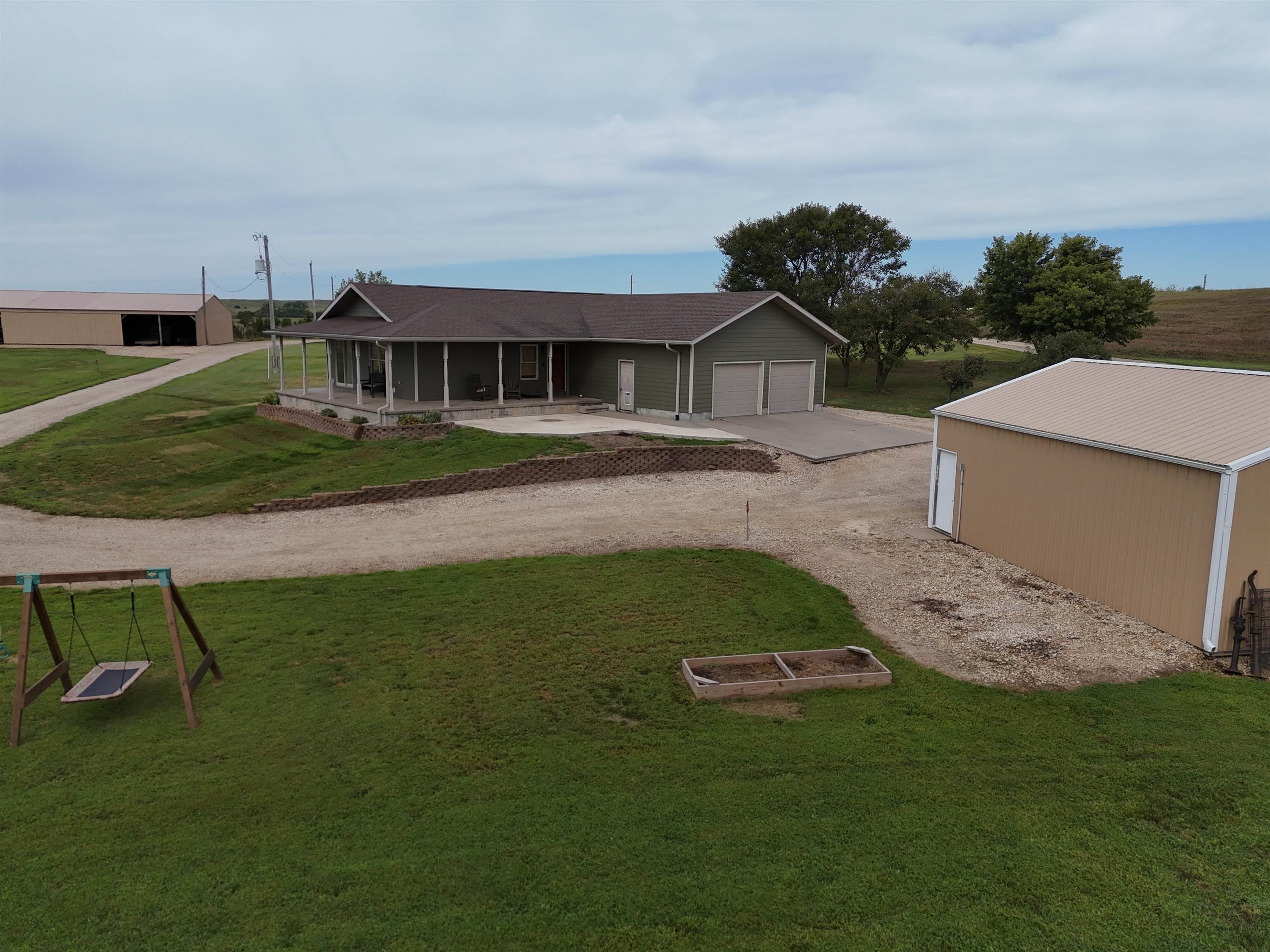 482 N 290th Property Photo 1