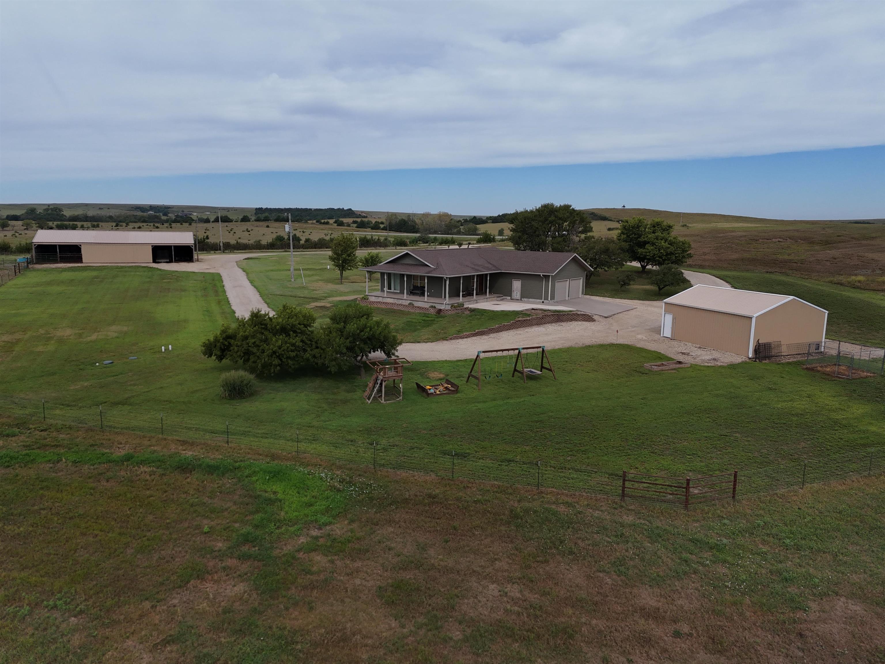 482 N 290th Property Photo 2