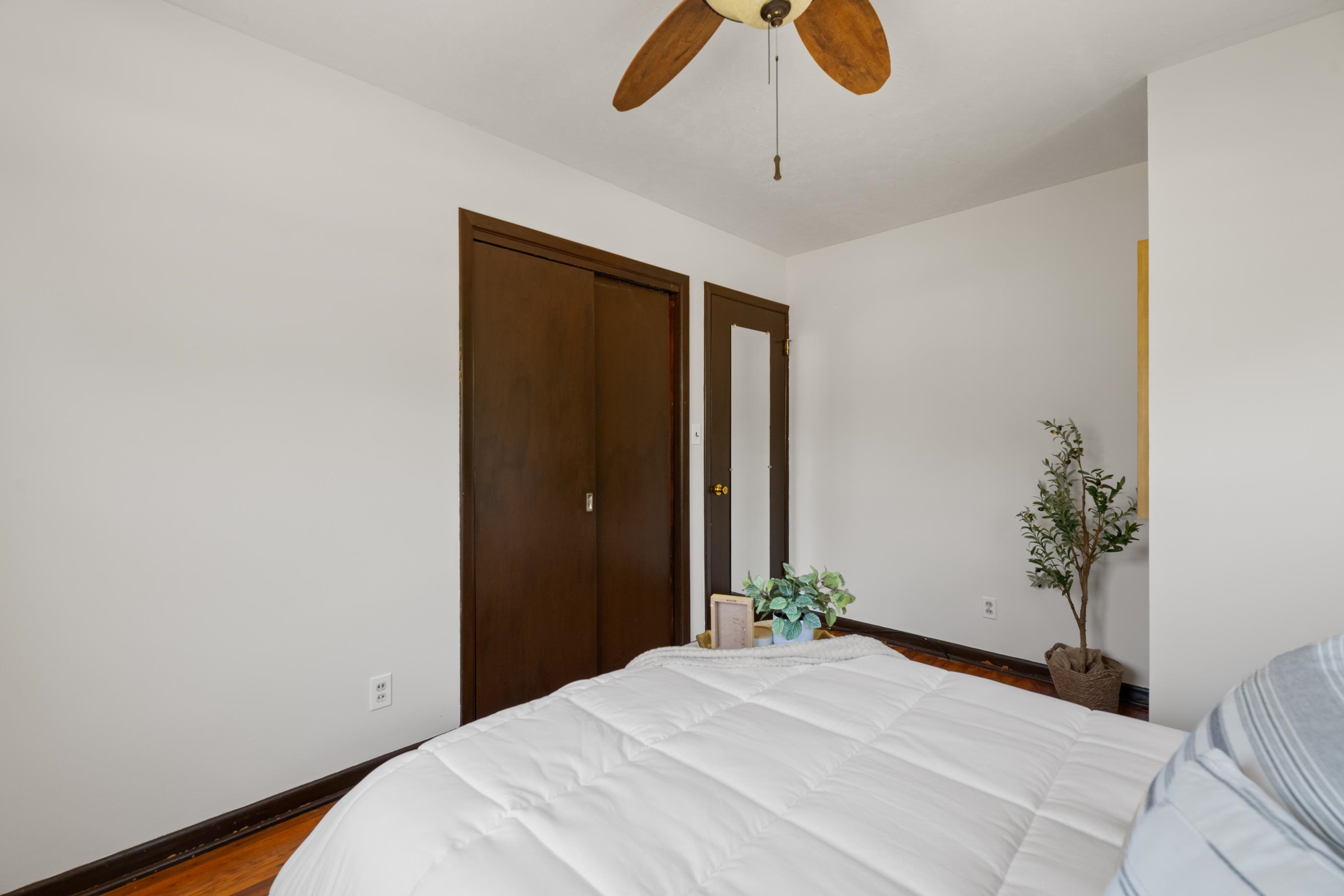 1011 W Lockwood St. Property Photo 25