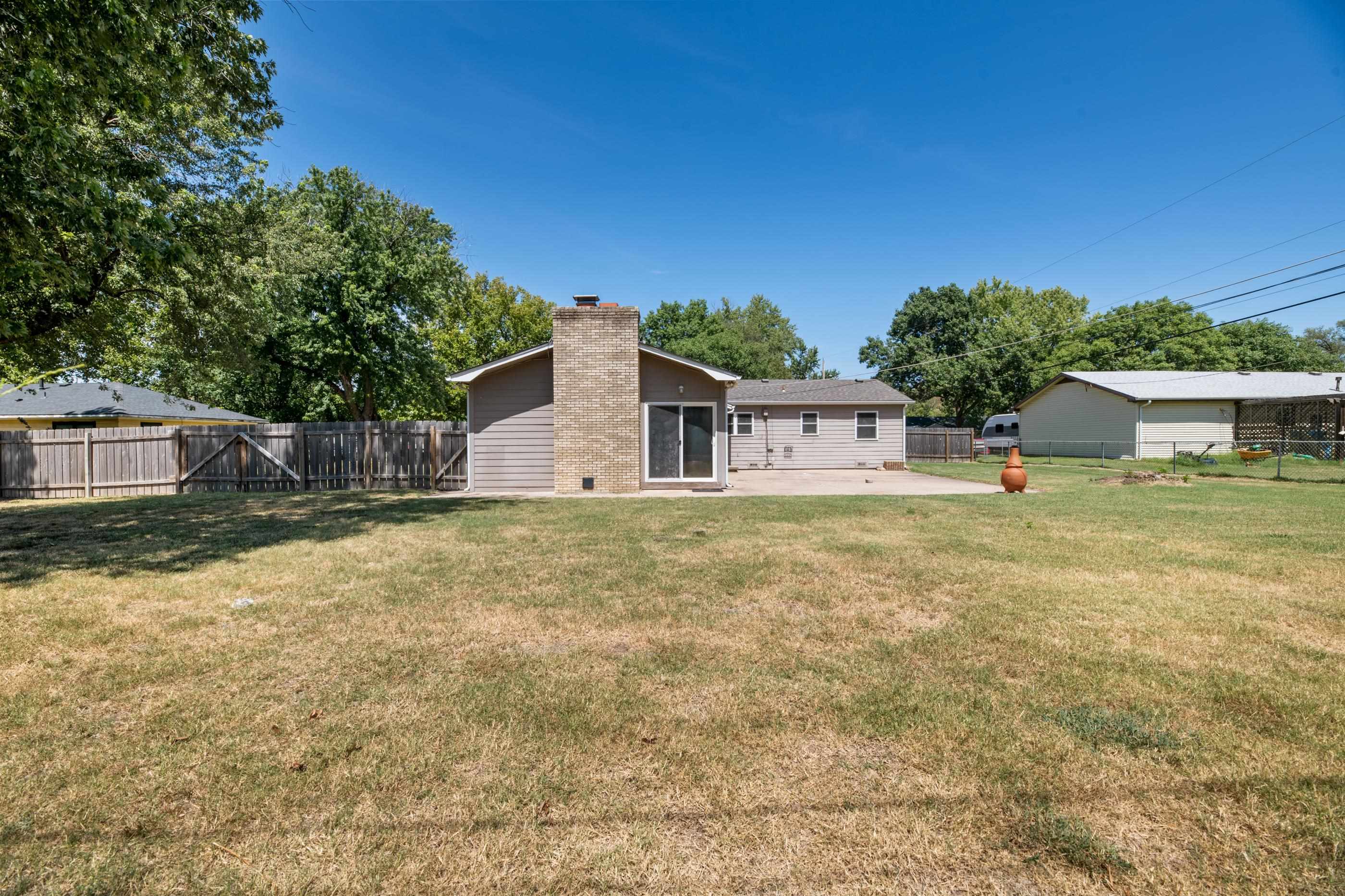 1011 W Lockwood St. Property Photo 32