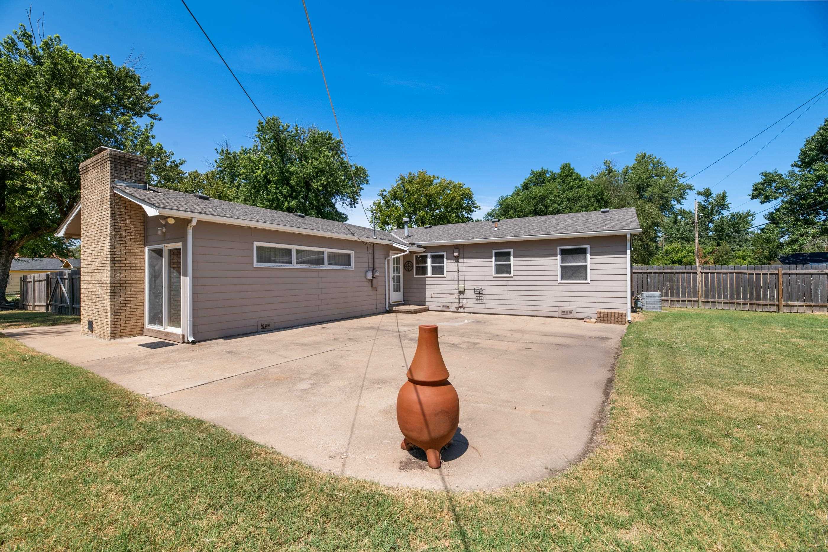 1011 W Lockwood St. Property Photo 34