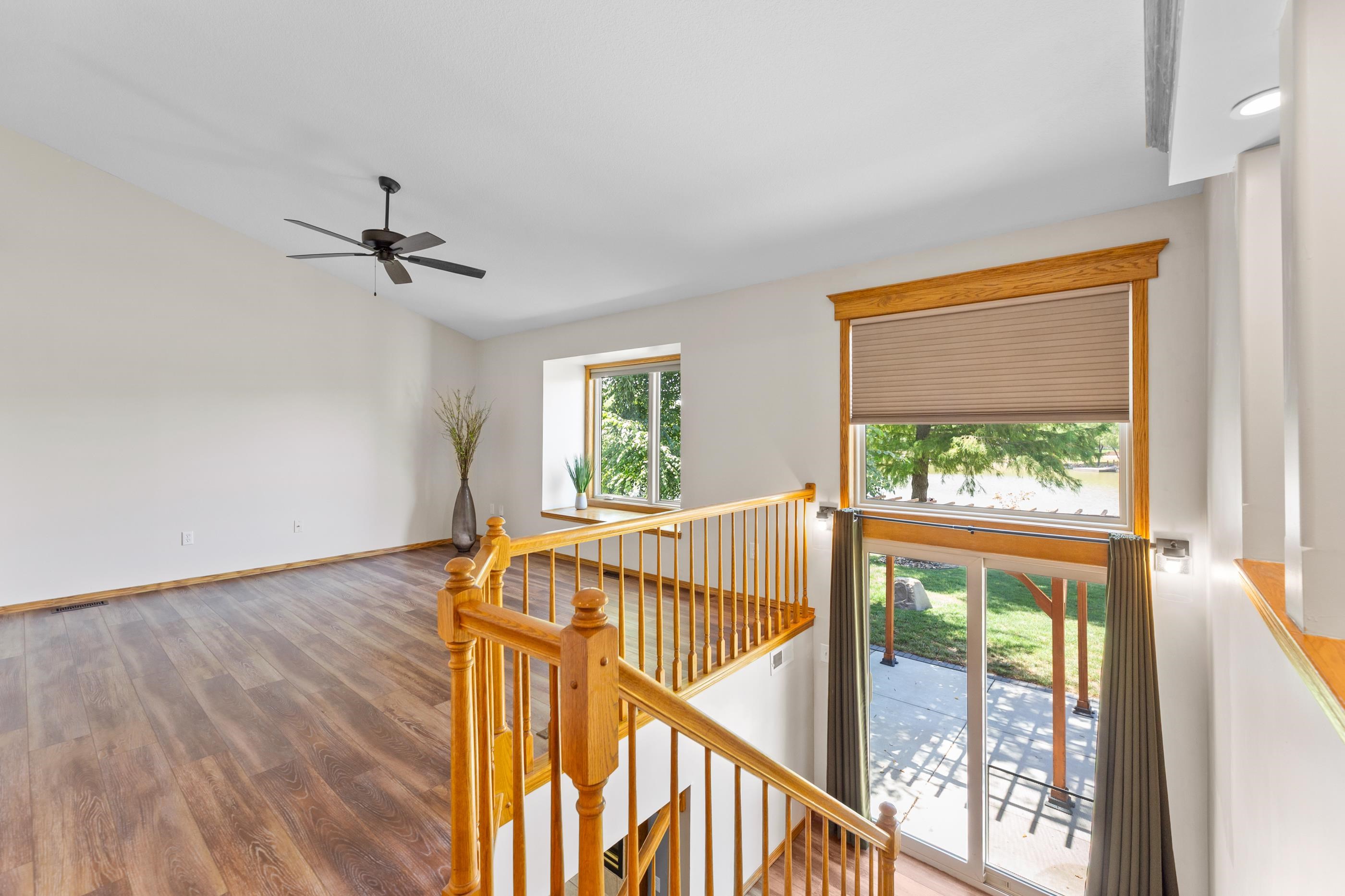 409 N Jaax St Property Photo 5