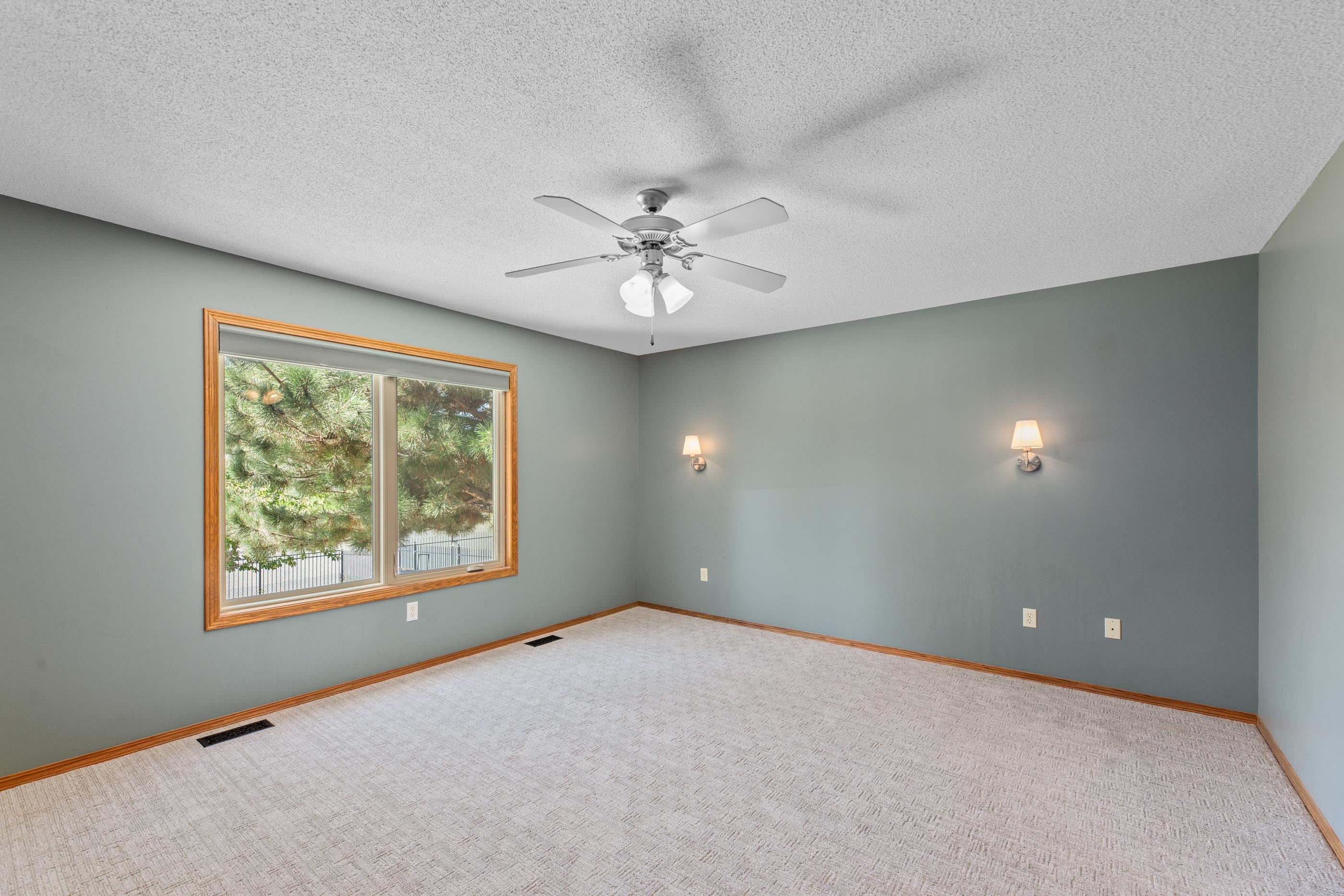 409 N Jaax St Property Photo 13