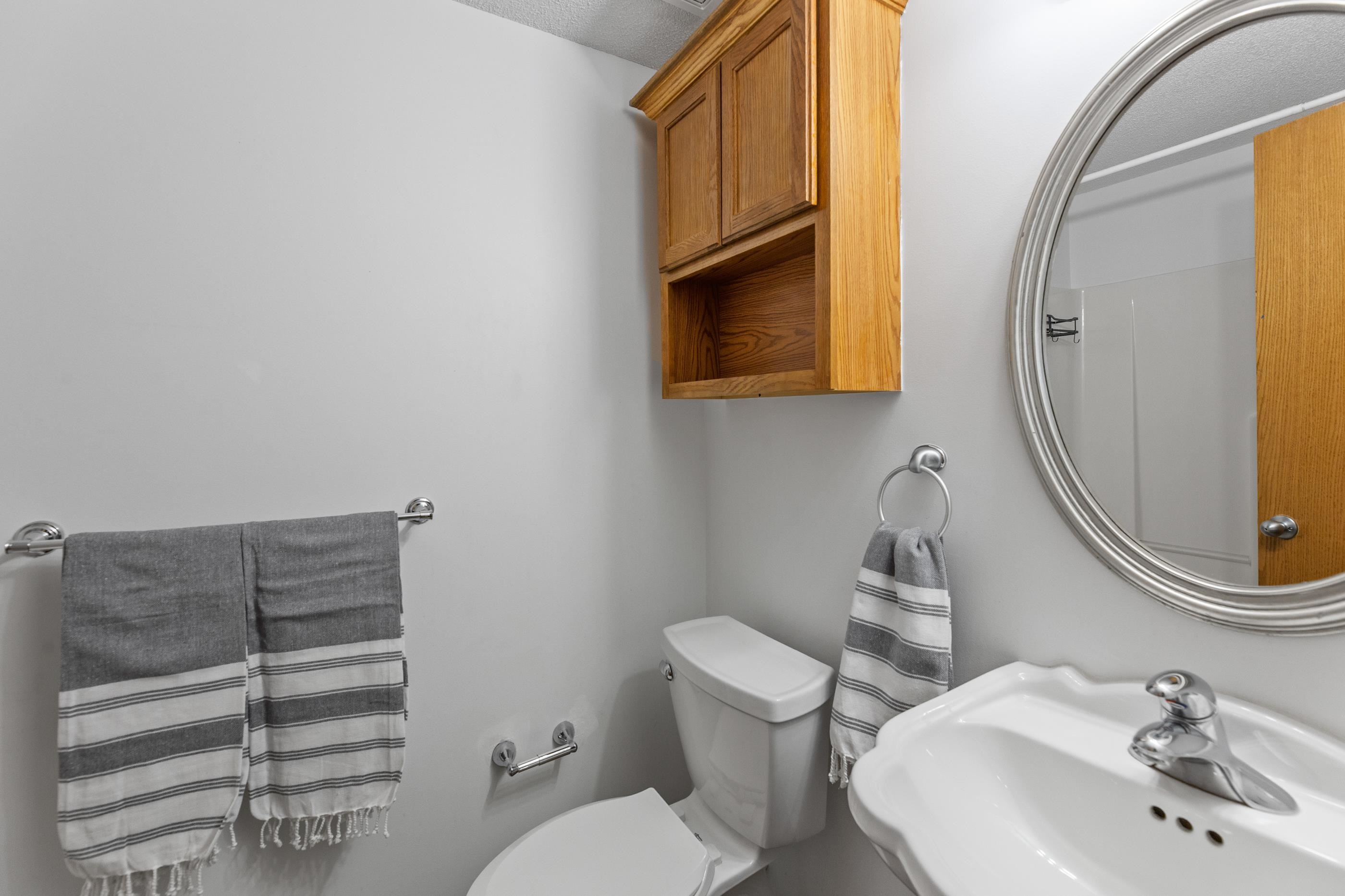 409 N Jaax St Property Photo 23