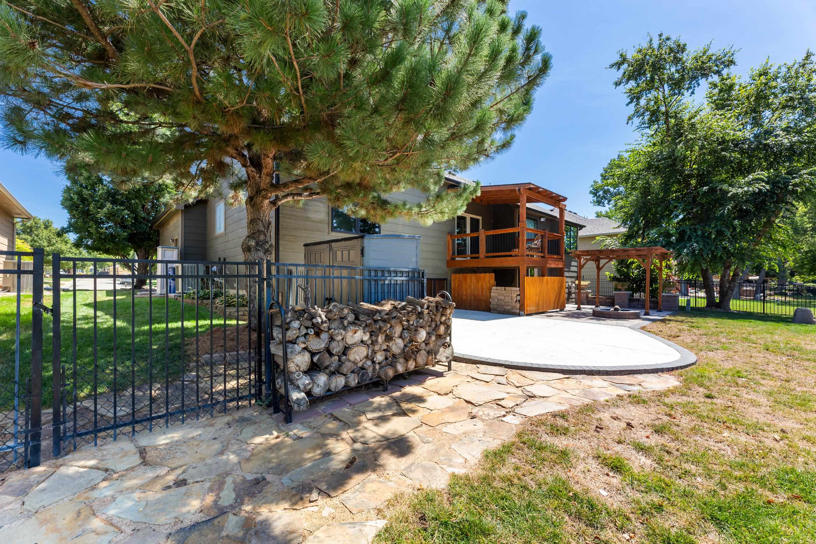 409 N Jaax St Property Photo 33