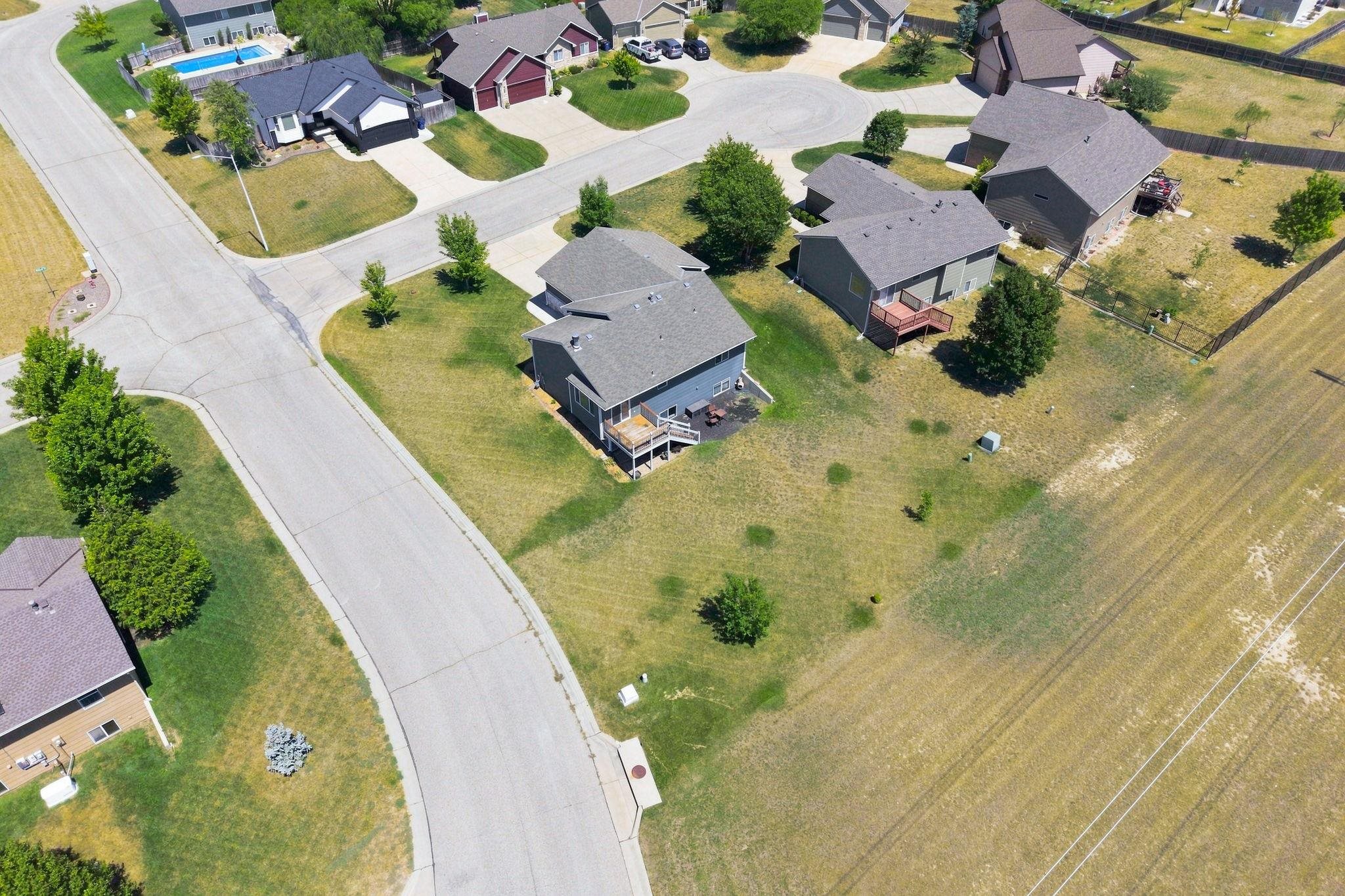 6906 N Wendell Property Photo 27