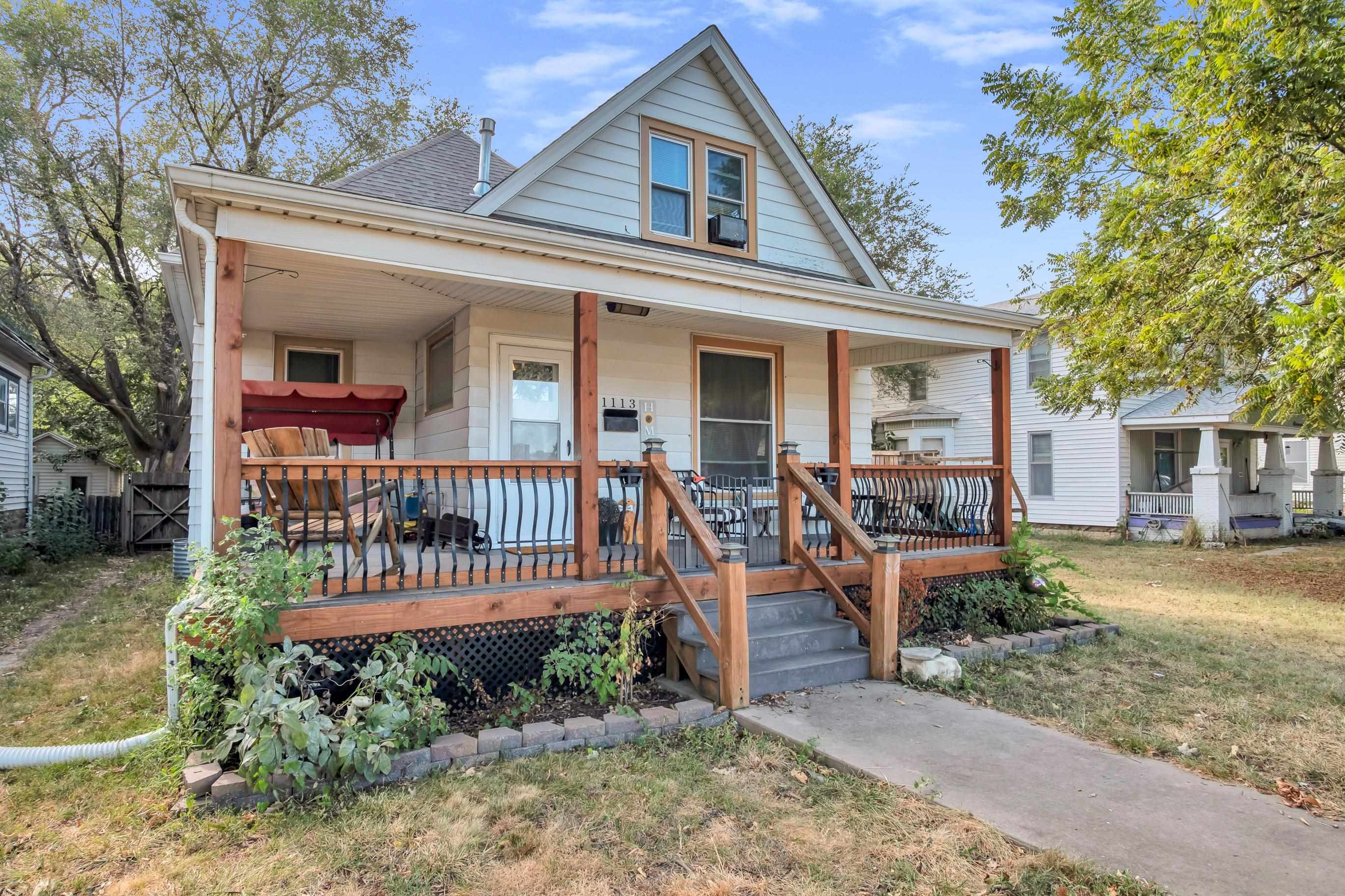 1113 N Main Property Photo 2