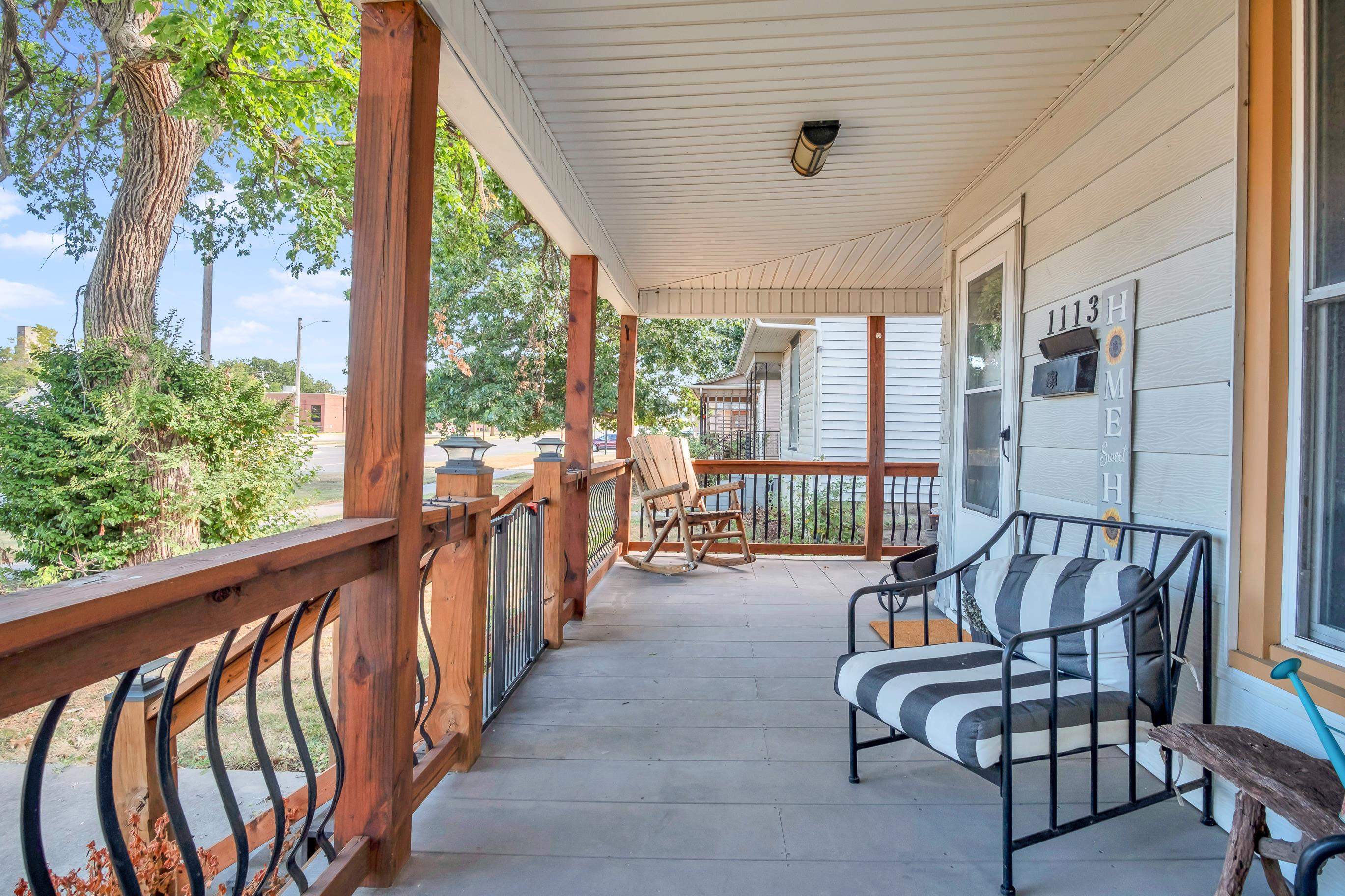 1113 N Main Property Photo 3