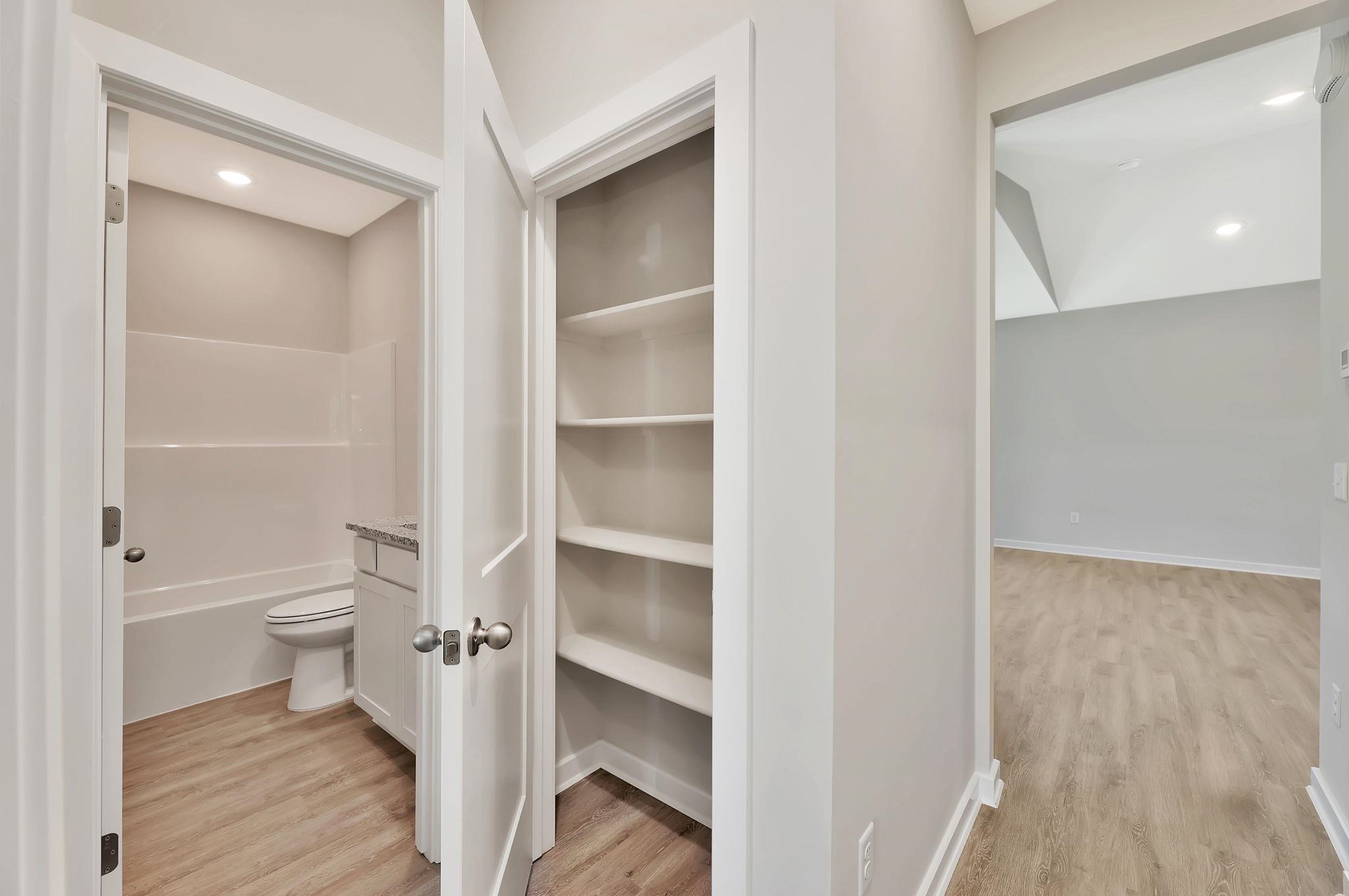 9411 E Hurst St Property Photo 32