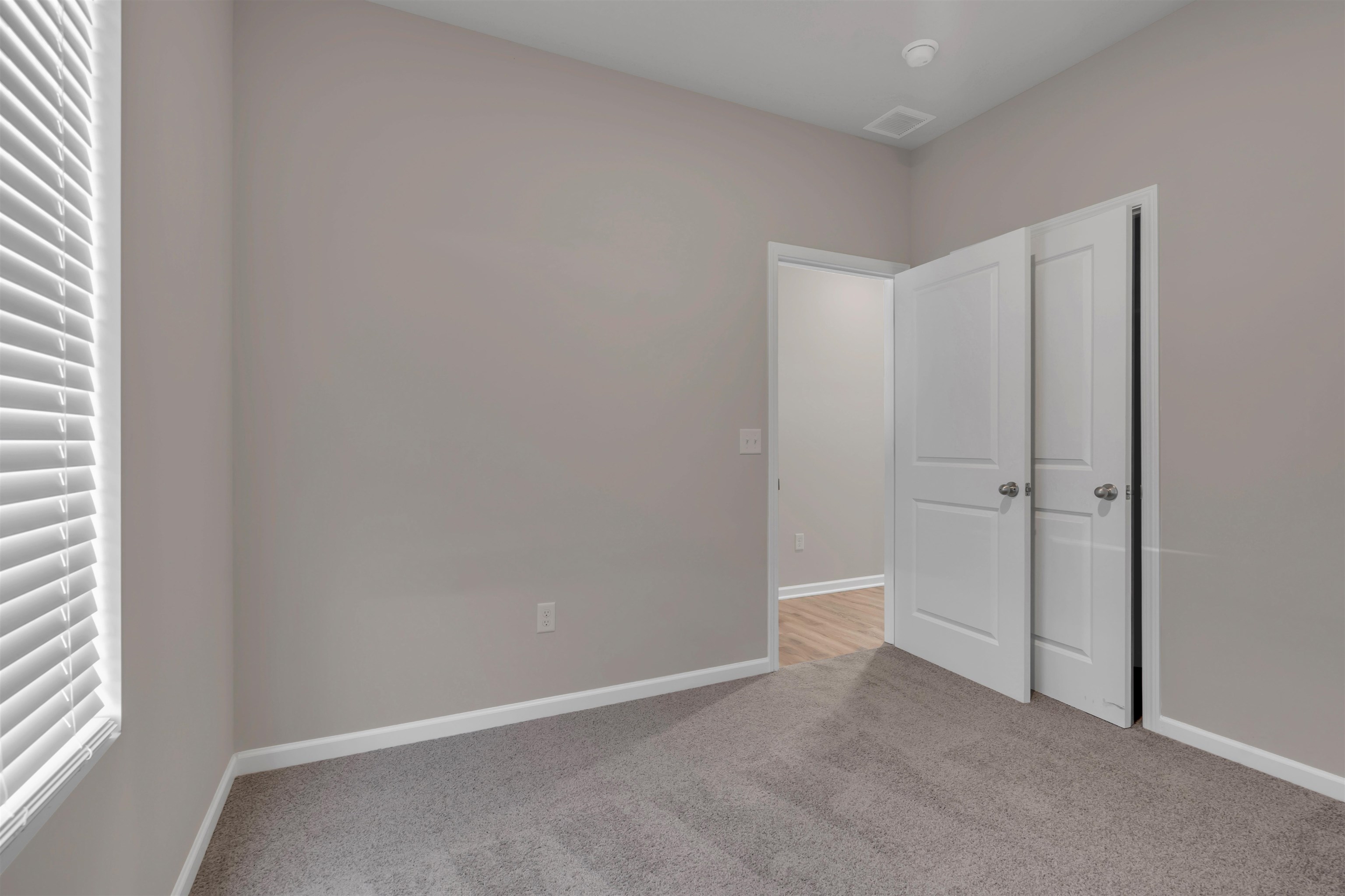 9403 E Hurst St Property Photo 5