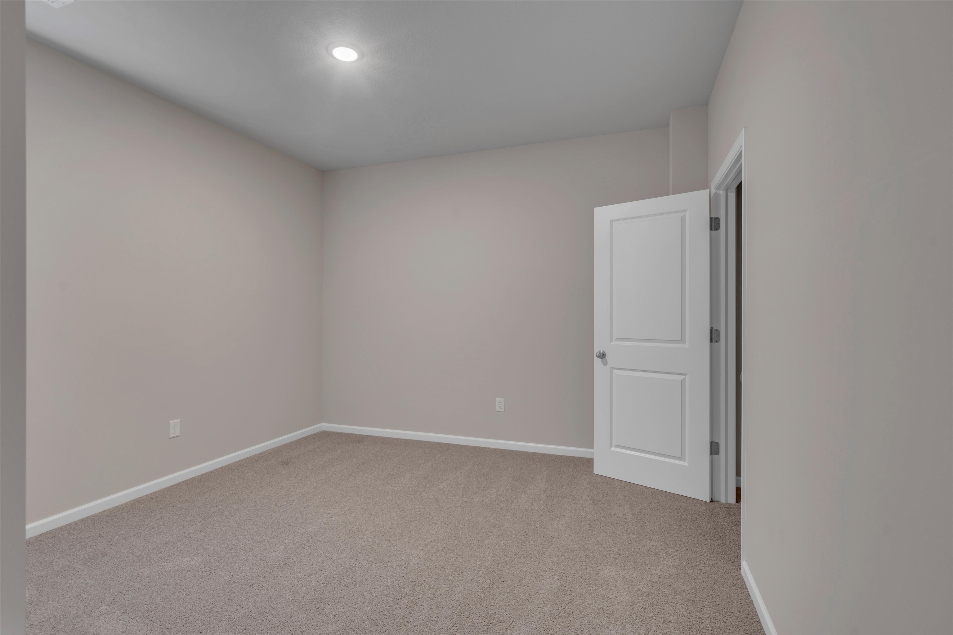 9403 E Hurst St Property Photo 11