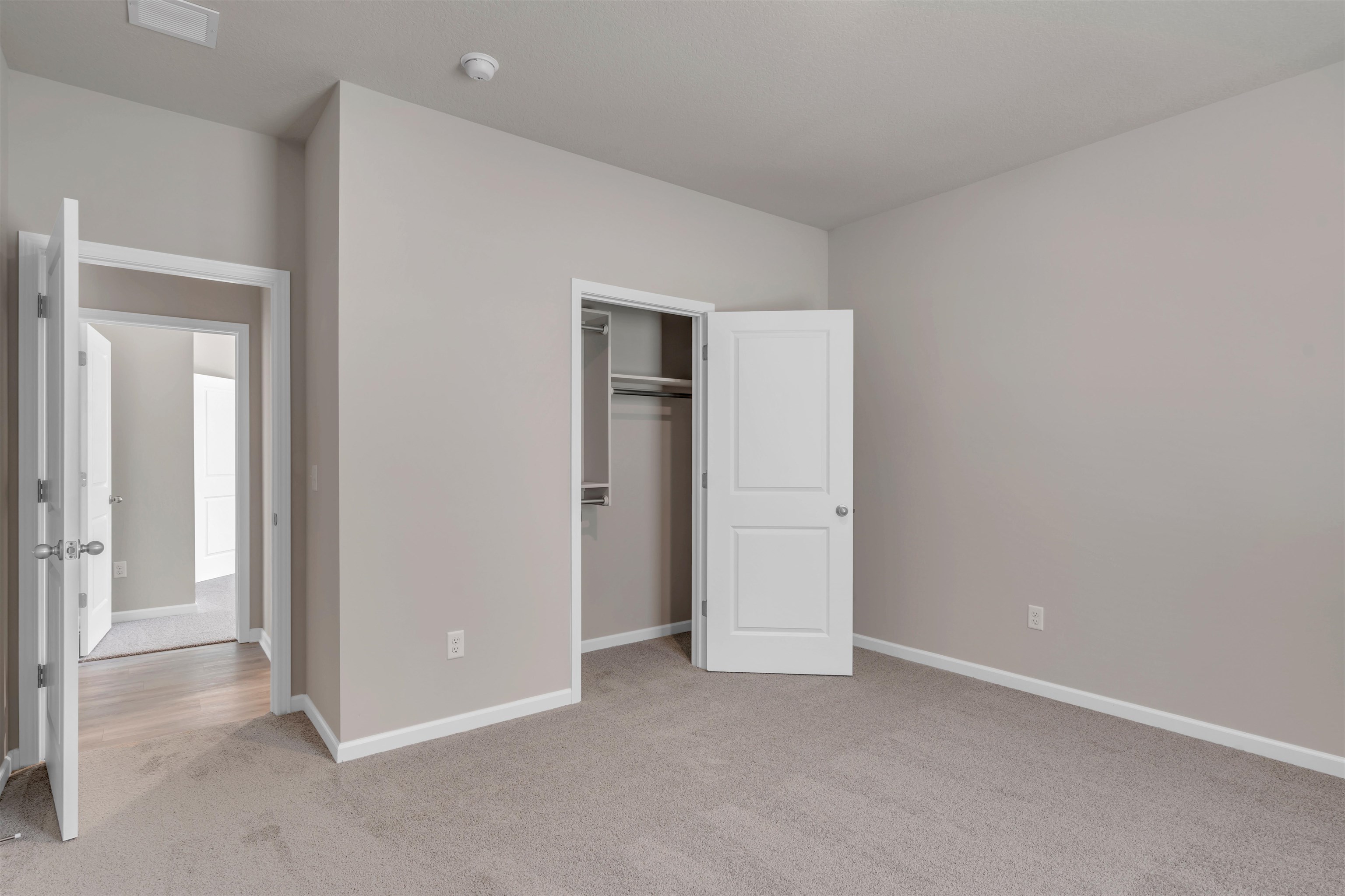 9314 E Hurst St Property Photo 6
